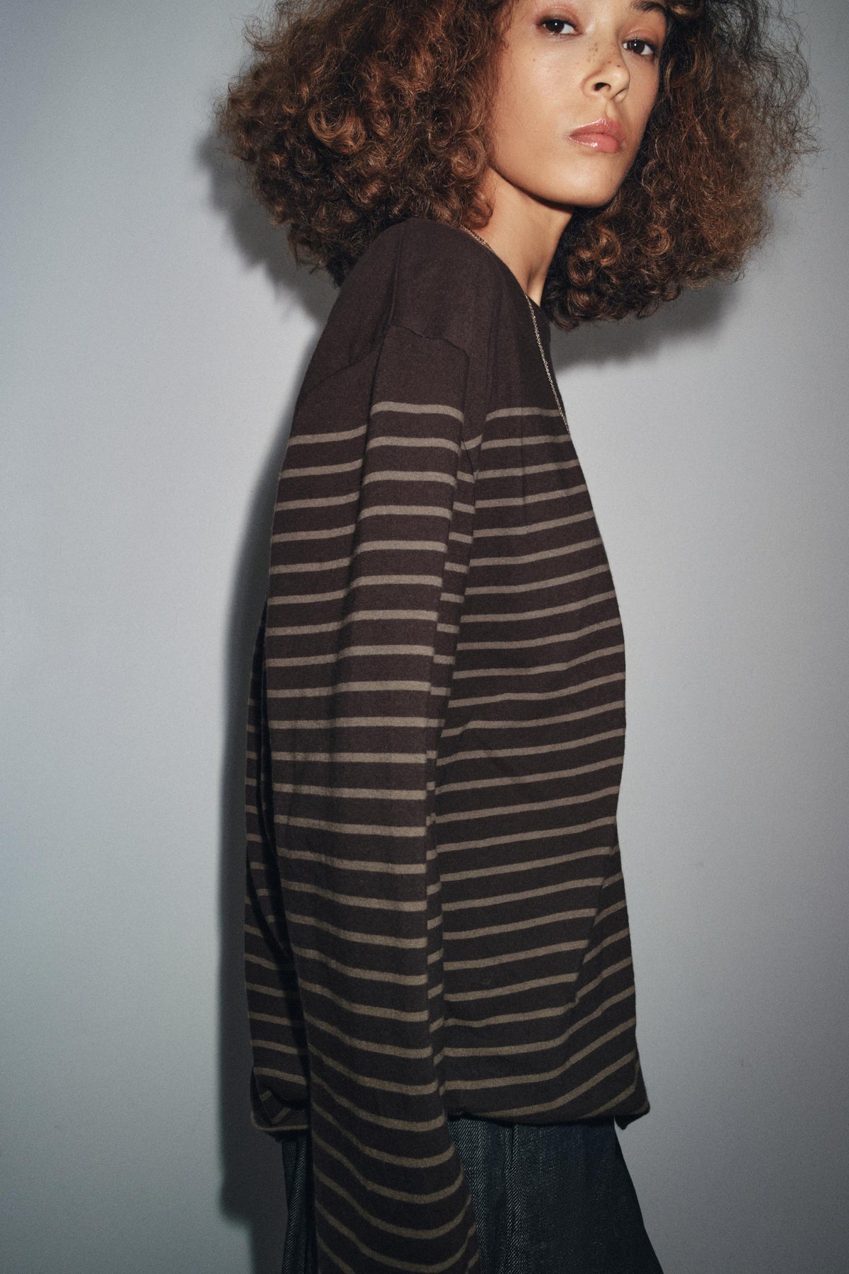 STRIPED LONG-SLEEVE SHIRT