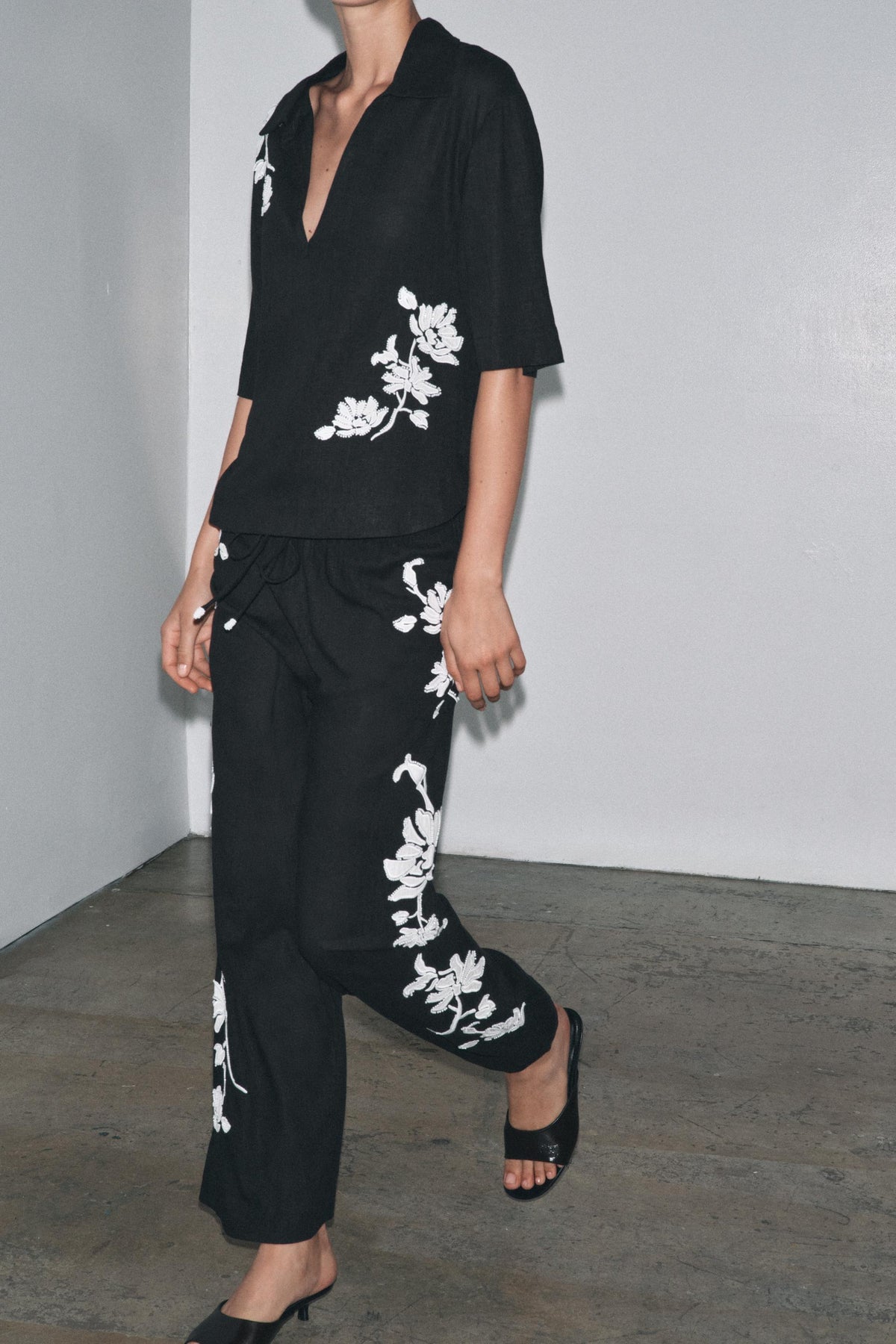 Beaded Embroidery Trousers