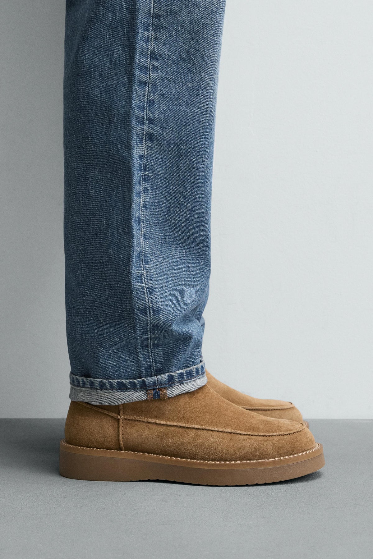 LEATHER BOOTS - Image 1