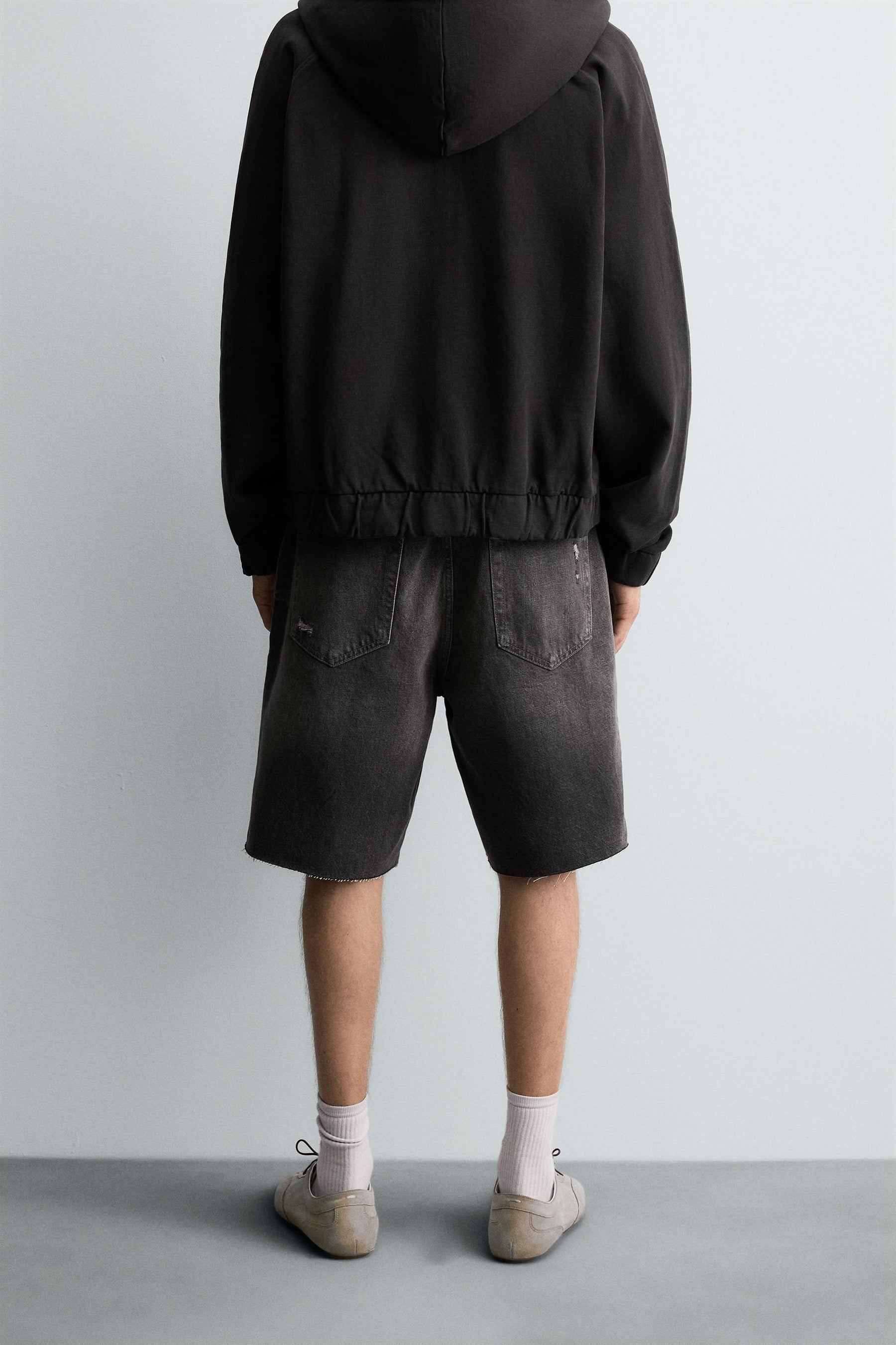 RIPPED DENIM BERMUDA SHORTS - Image 3