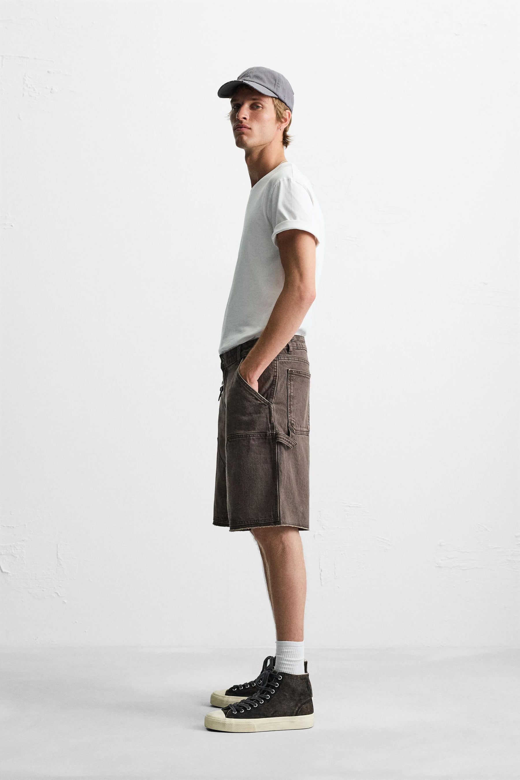CARPENTER POCKET BERMUDA SHORTS - Image 4