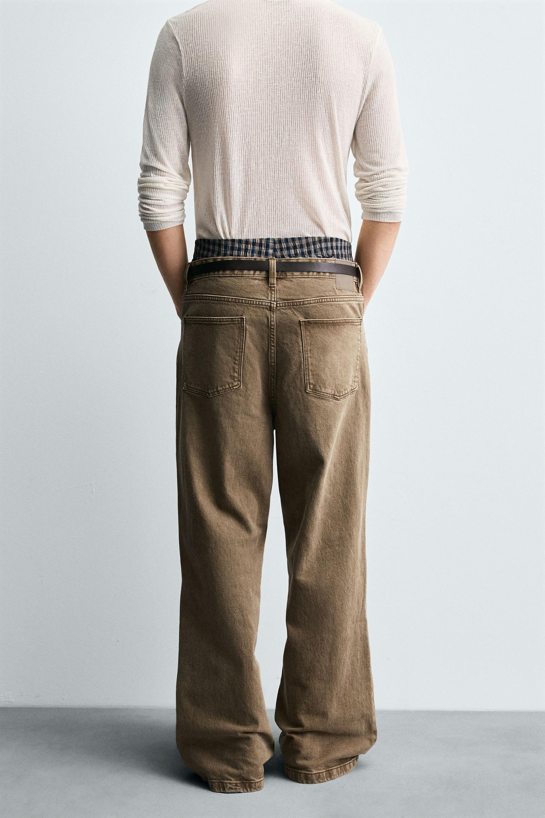 RELAXED FLARE FIT JEANS - Image 3