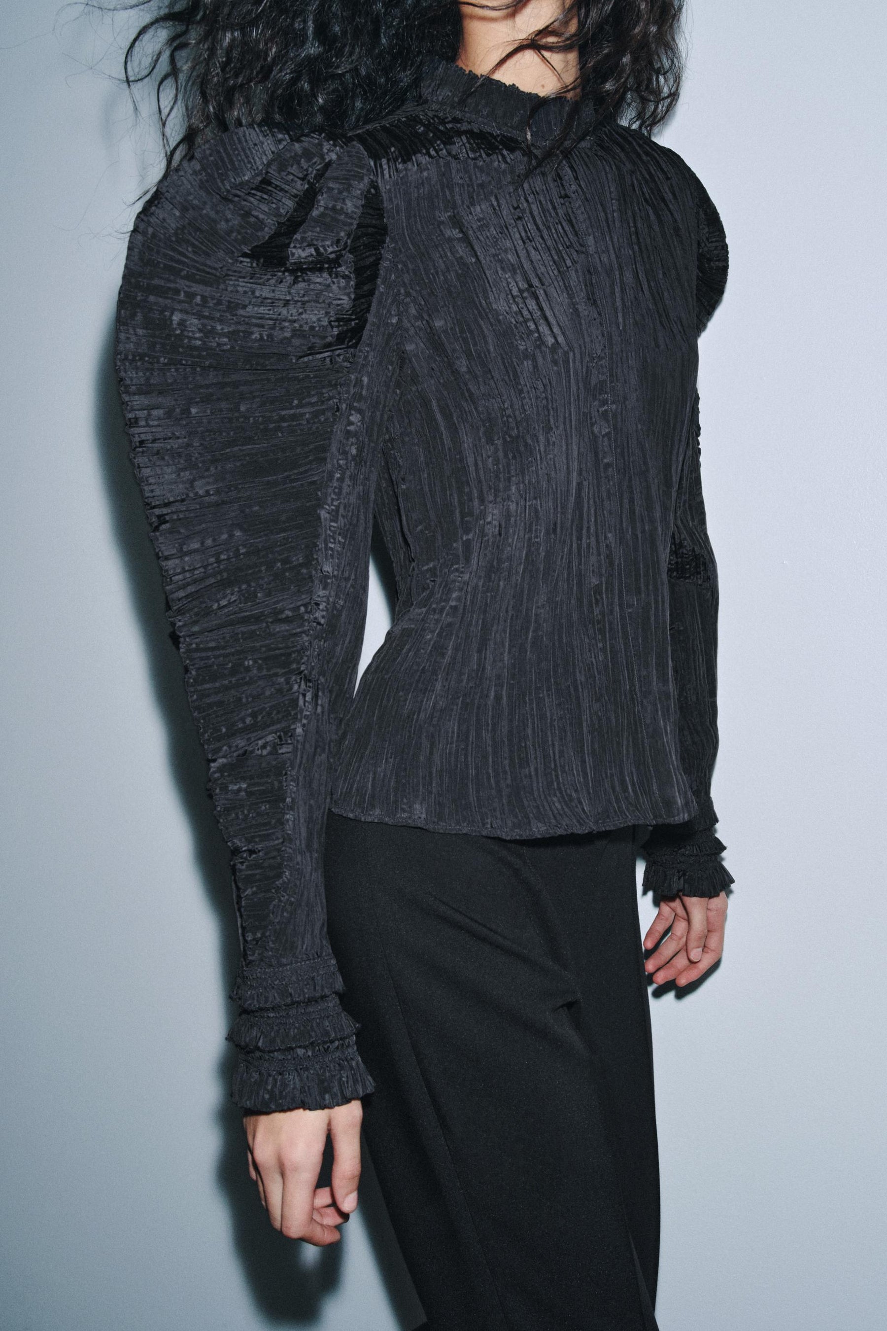 Crinkled Puff Sleeve Blouse