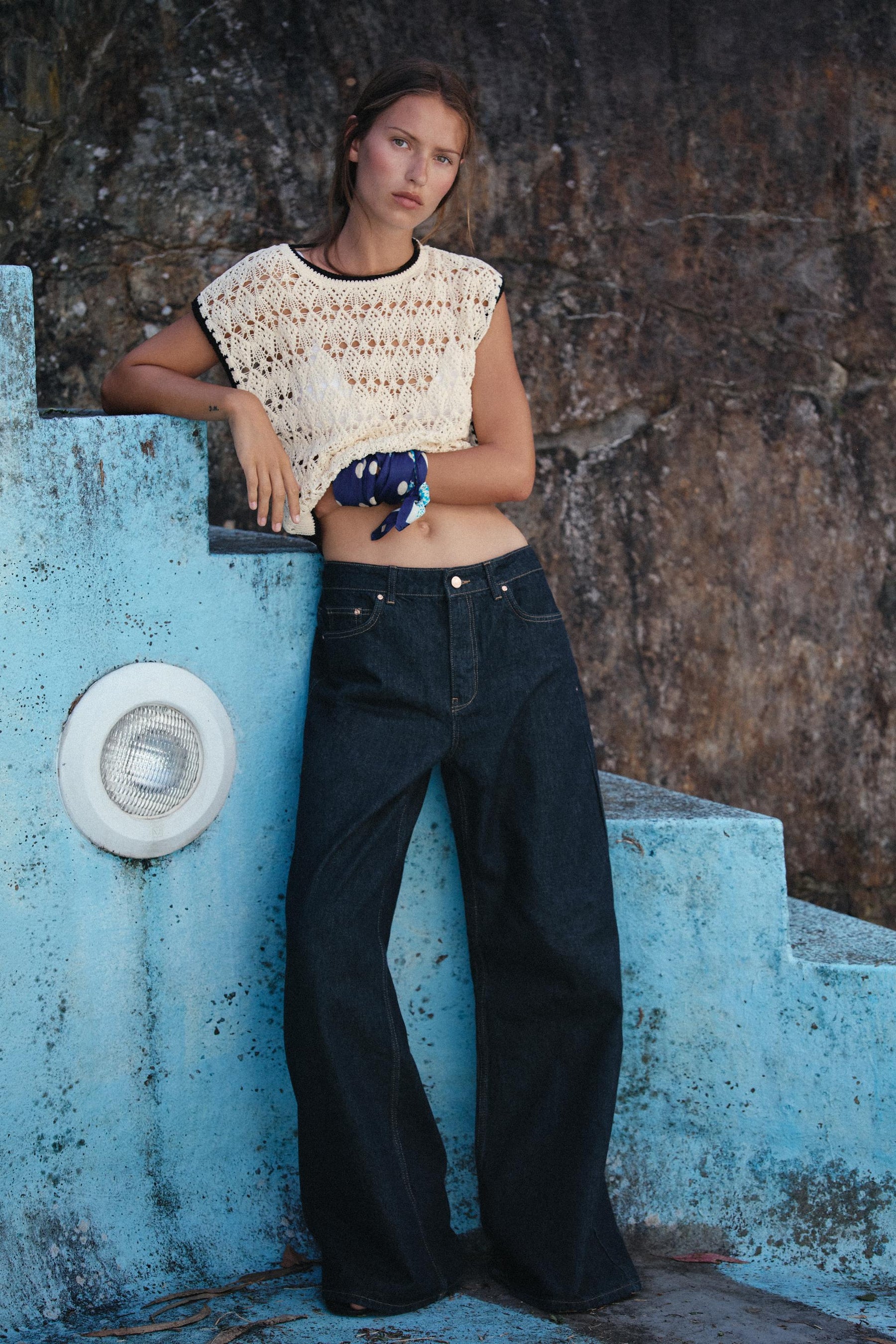 POINTELLE KNIT VEST - Image 1