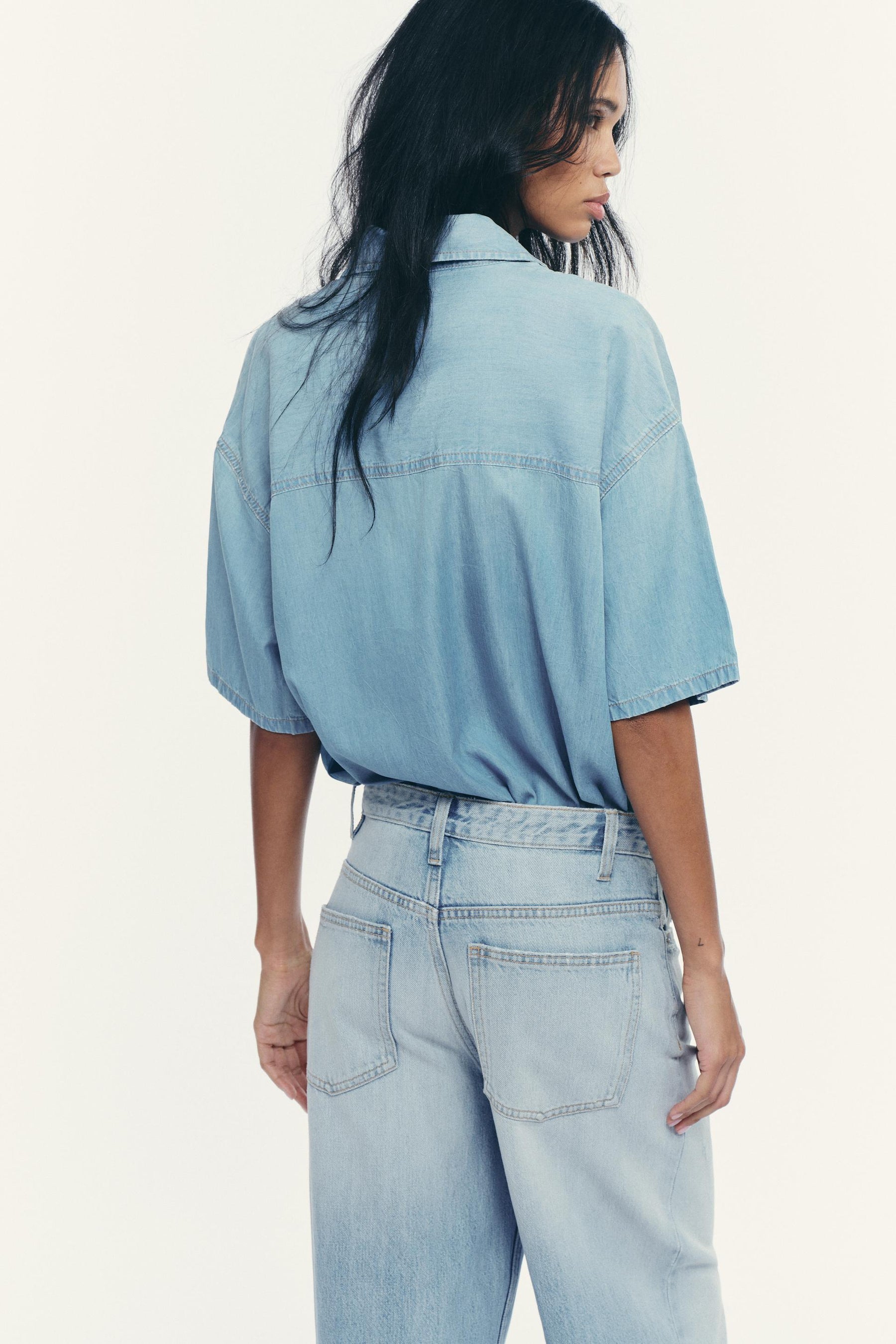 CROPPED DENIM SHIRT