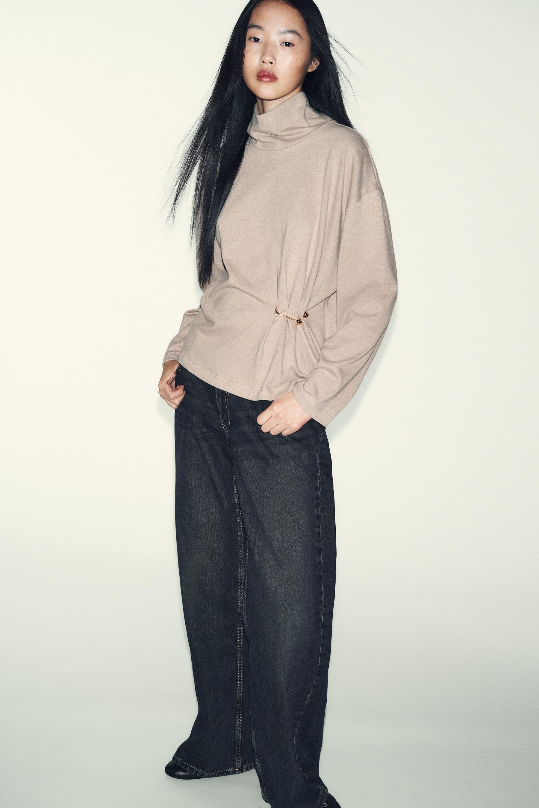 SOFT TOP WITH APPLIQUÉ