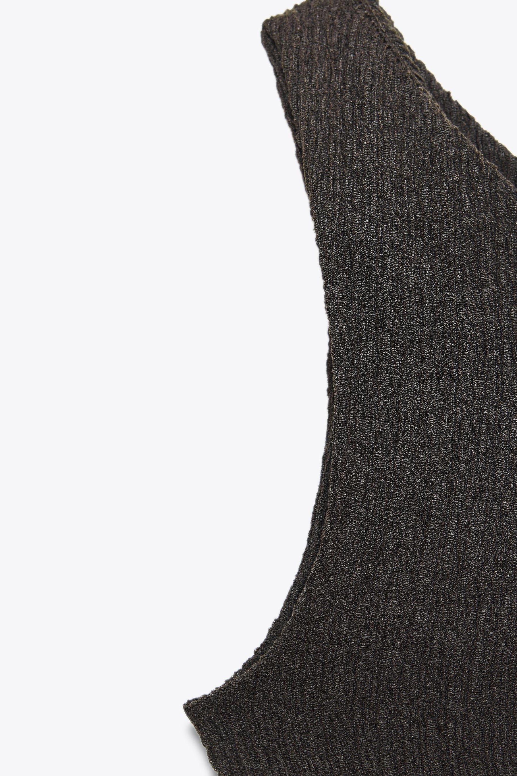 Textured Asymmetric Top