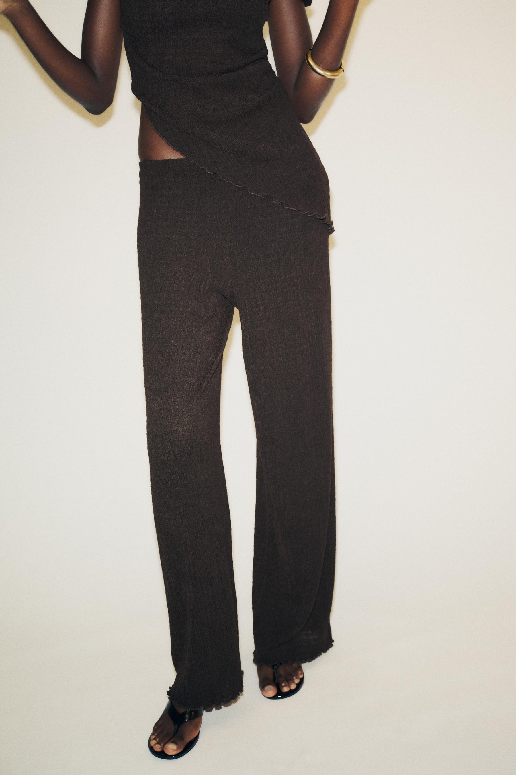 Textured wide-leg trousers
