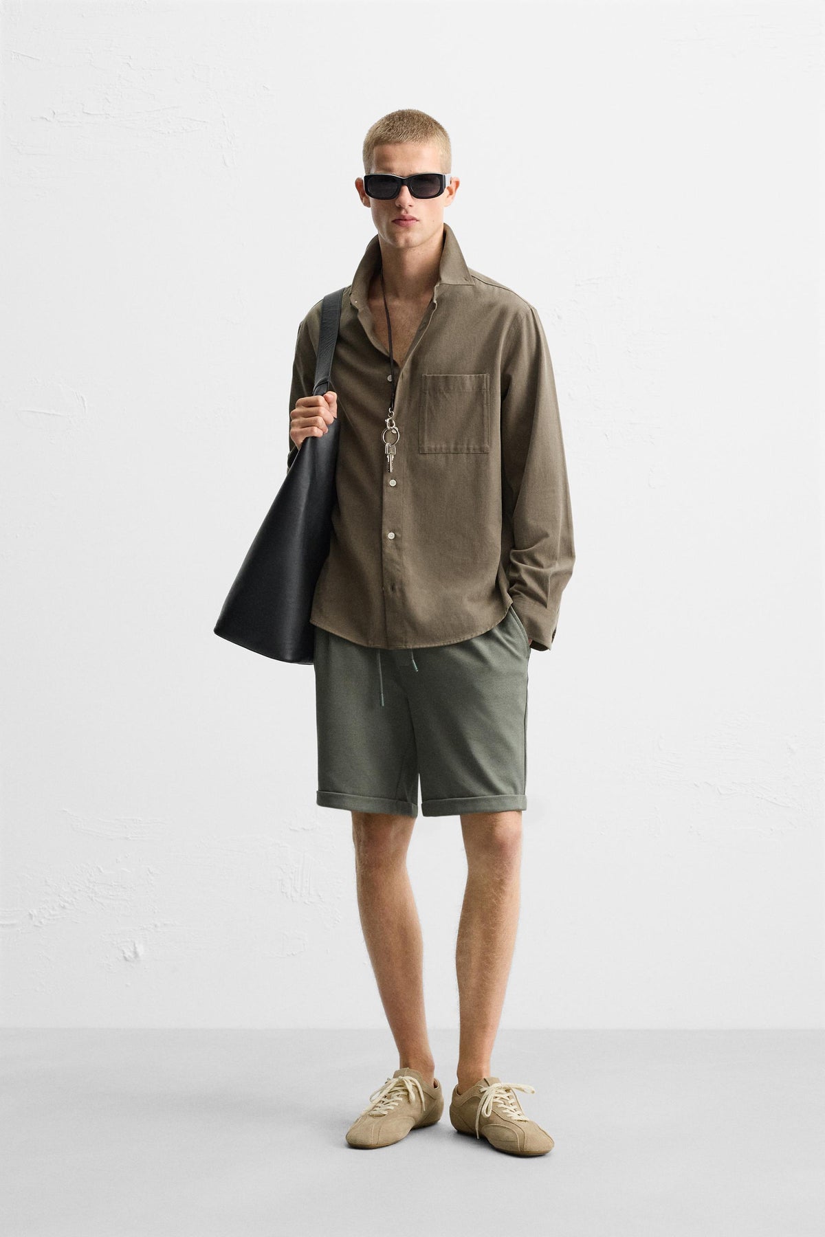 COMFORT BERMUDA SHORTS - Image 1