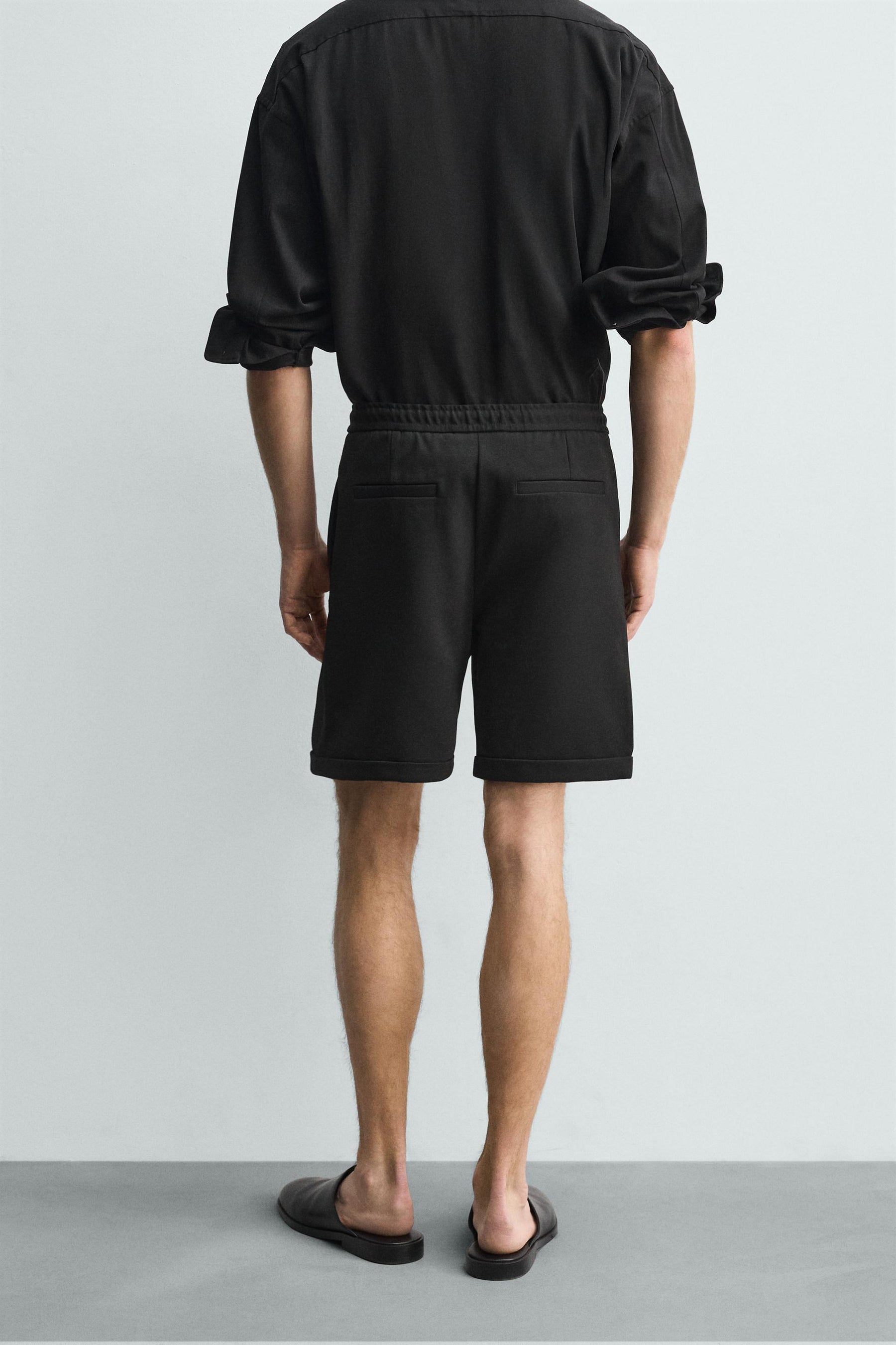 Comfort Fit Shorts