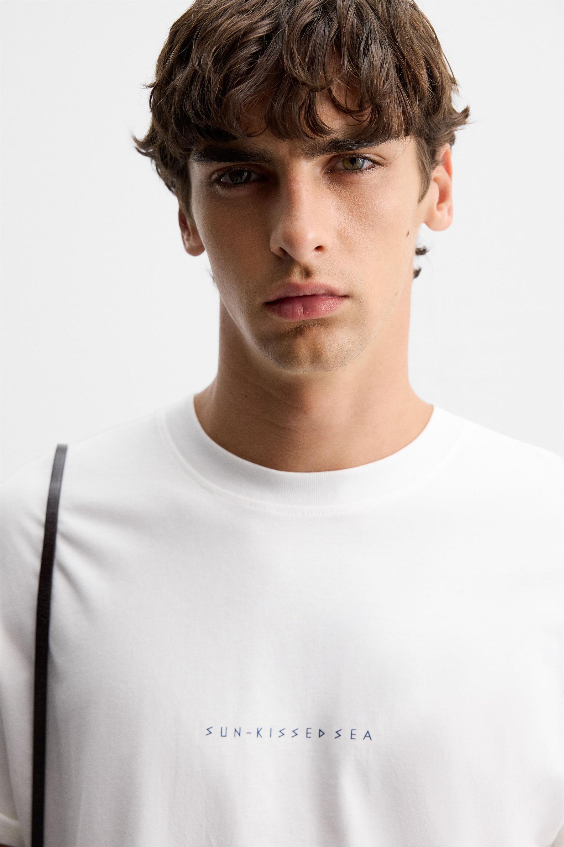 CONTRAST PATCH T-SHIRT - Image 5