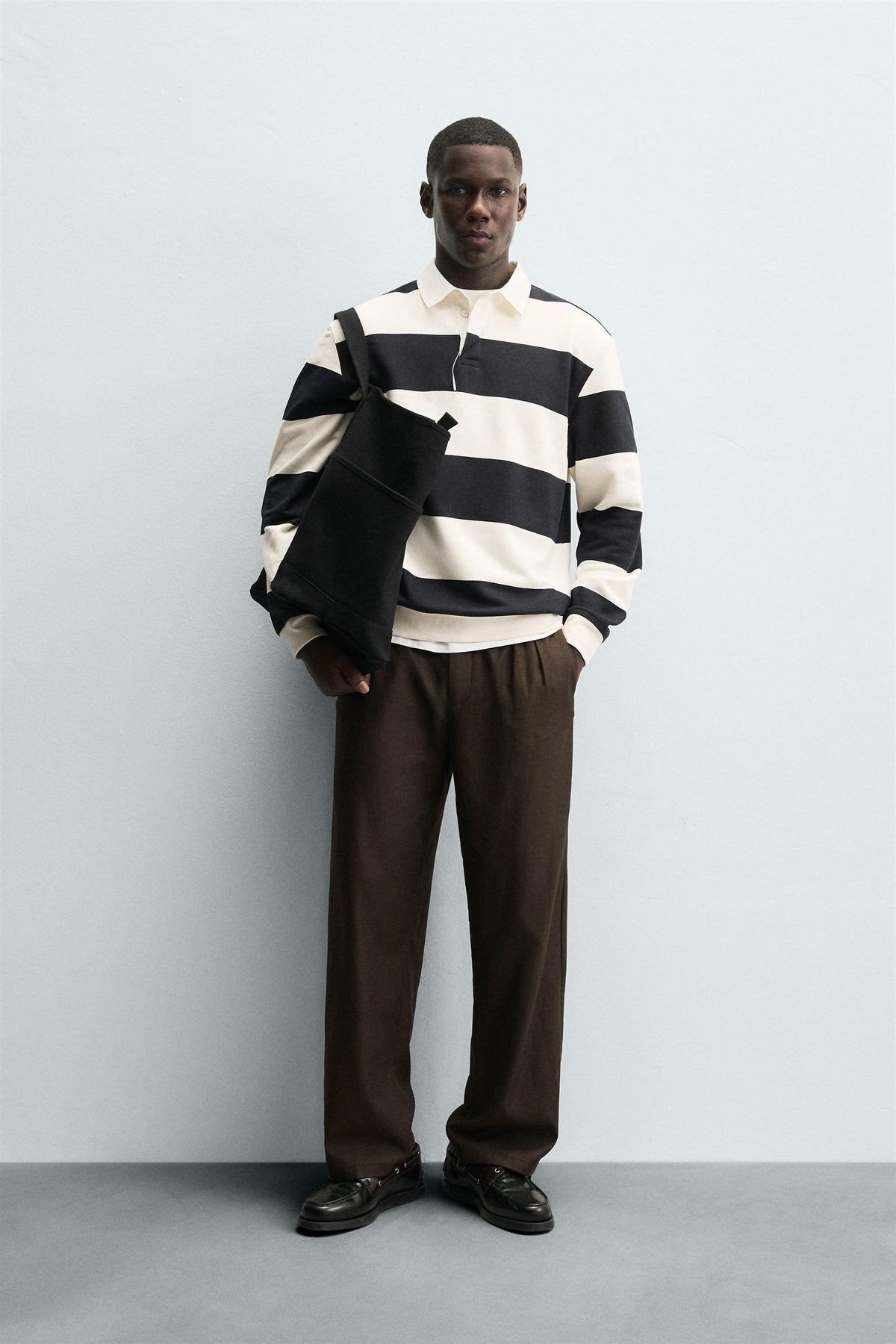 SWEATSHIRT WITH CONTRAST POLO COLLAR - Image 1