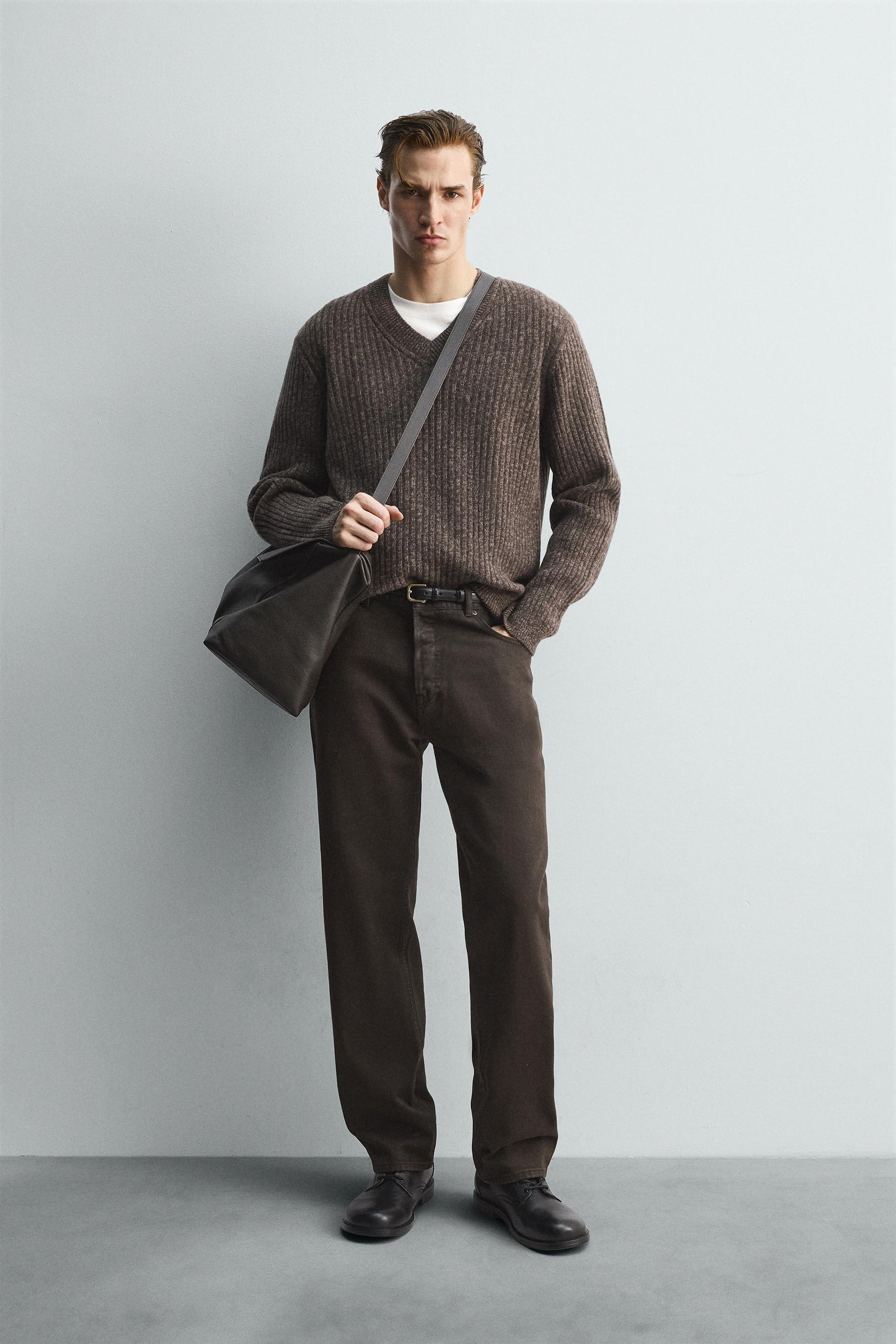 LIMITED EDITION RIBBED V-NECK JUMPER - Image 1