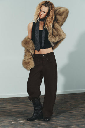 Baggy Low-Rise Jeans