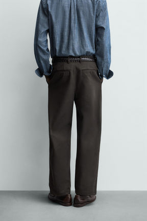 Textured Straight Leg Hose