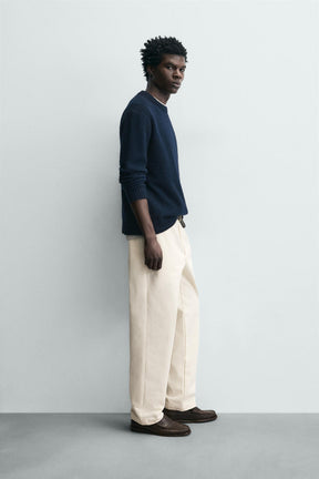 Textured Straight Leg Hose