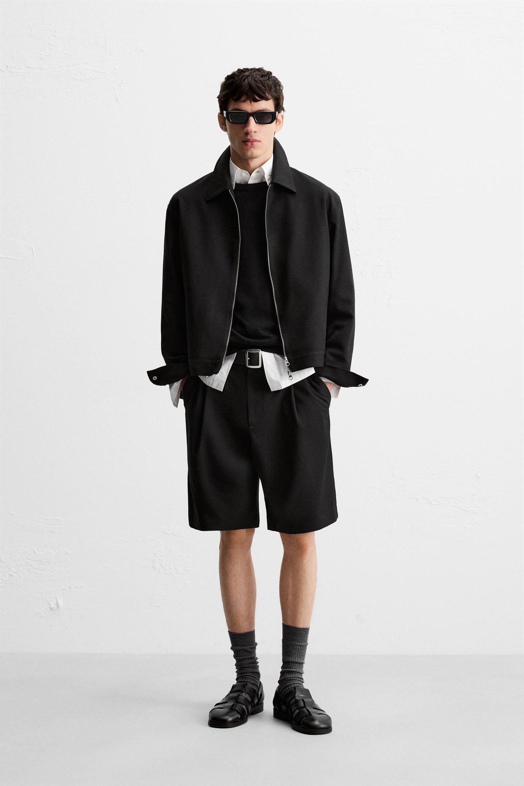 PLEATED RELAXED FIT BERMUDA SHORTS - Image 1