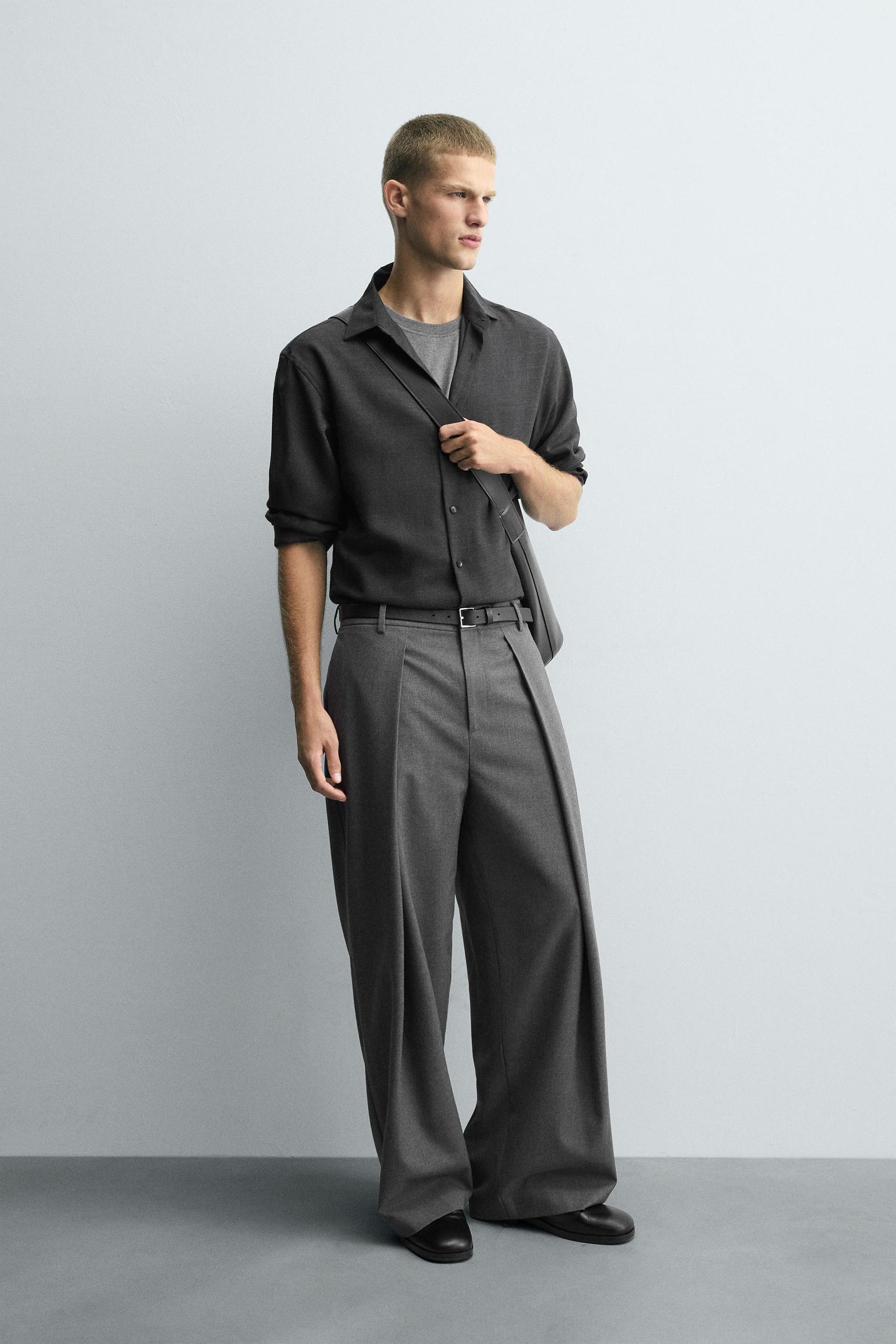 PINSTRIPE PLEATED TROUSERS - Image 4