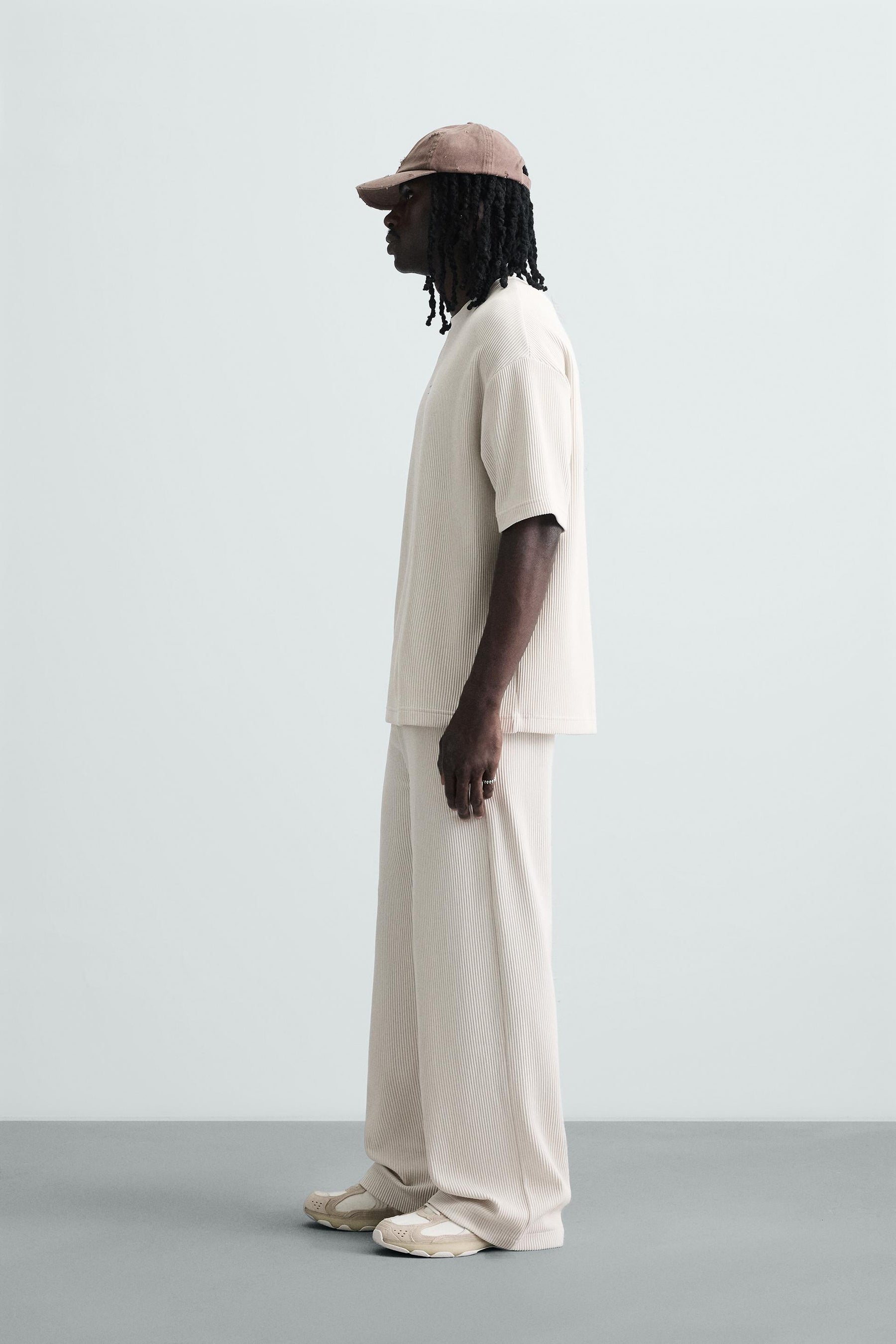 VERTICAL TEXTURED JOGGERS - Image 4