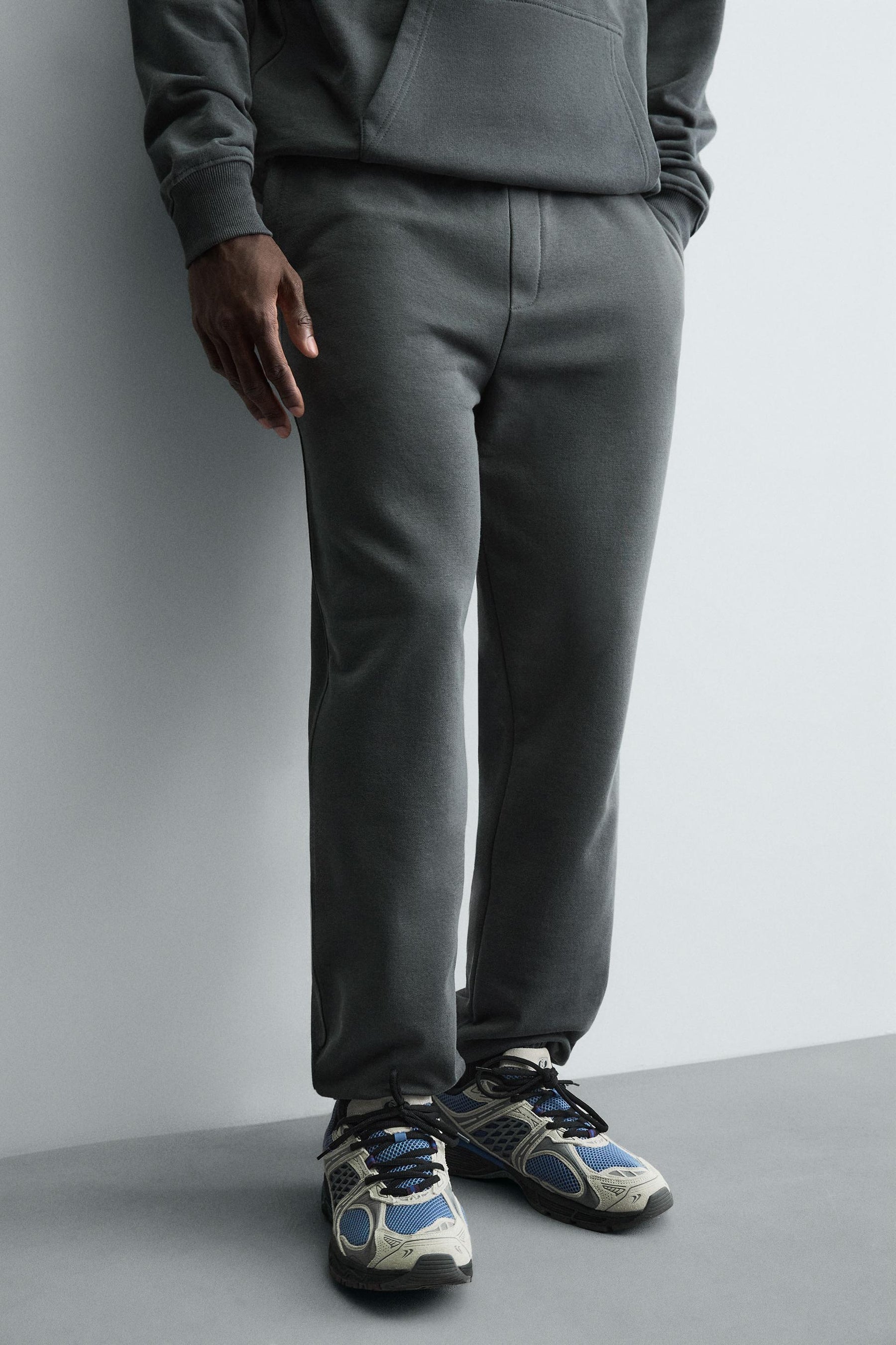 Relaxed Jogger Pants