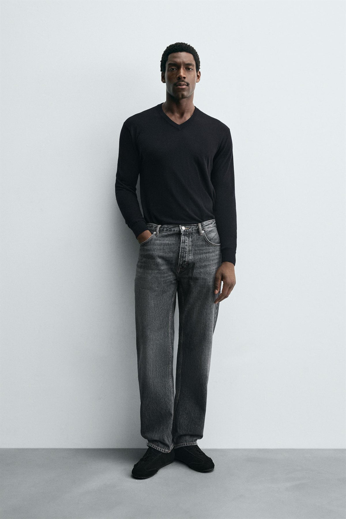 STRAIGHT FIT JEANS - Image 1