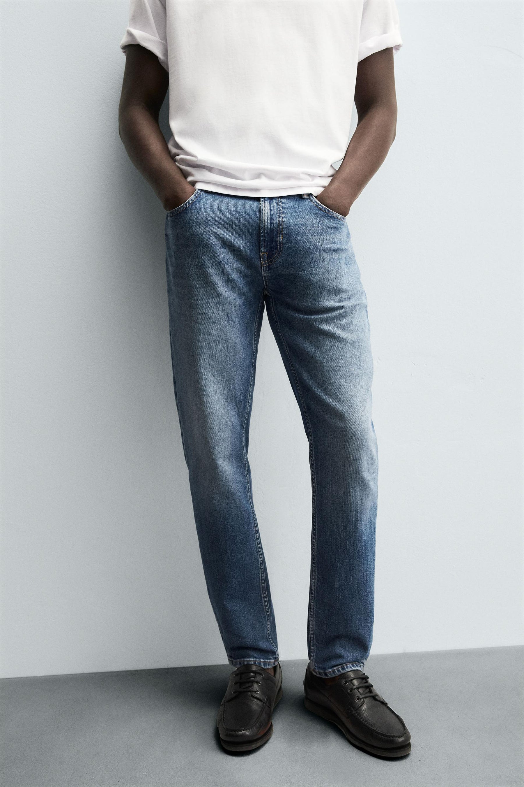 BASIC SLIM FIT JEANS - Image 5