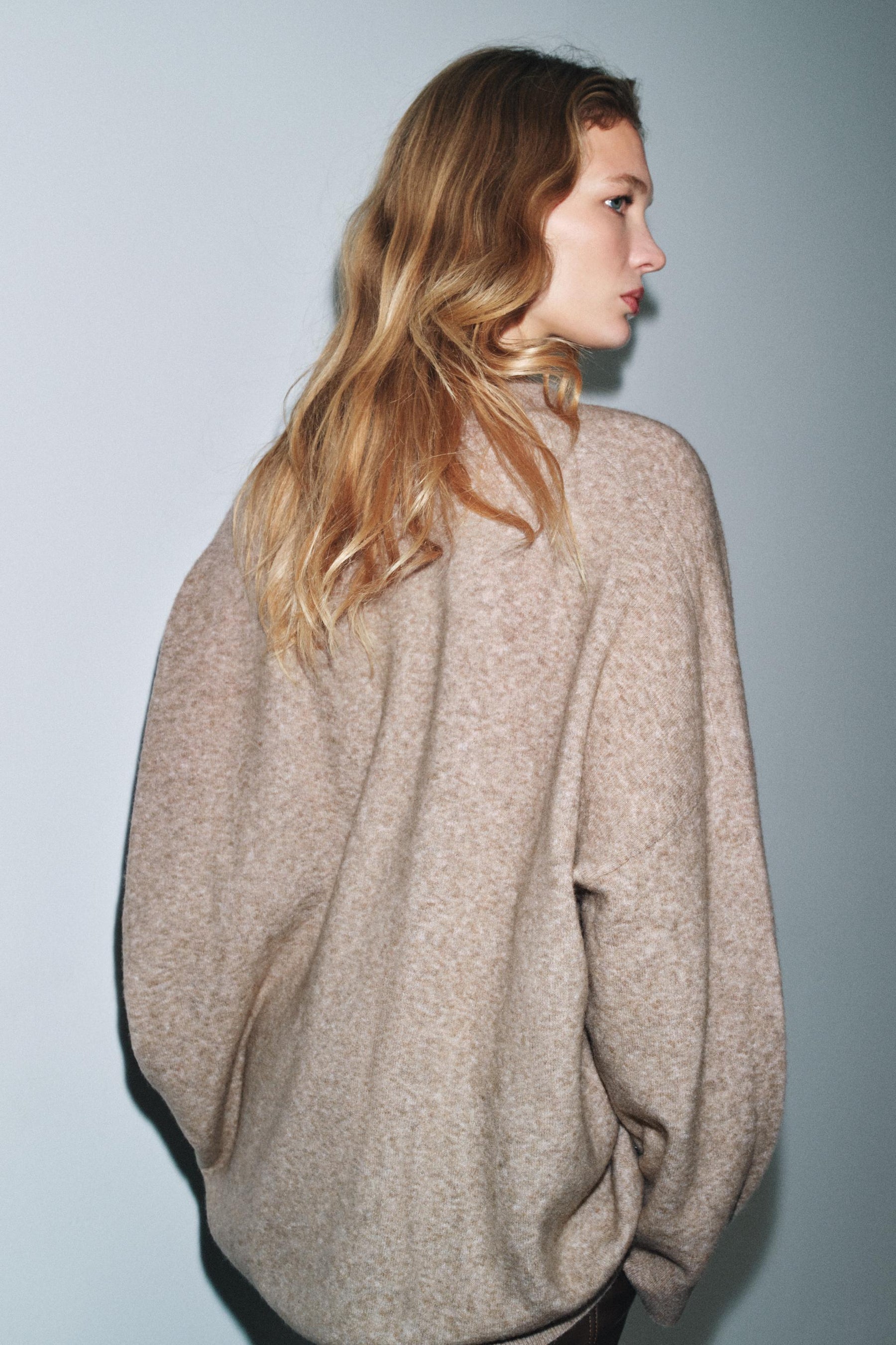 OVERSIZED WOOL JUMPER
