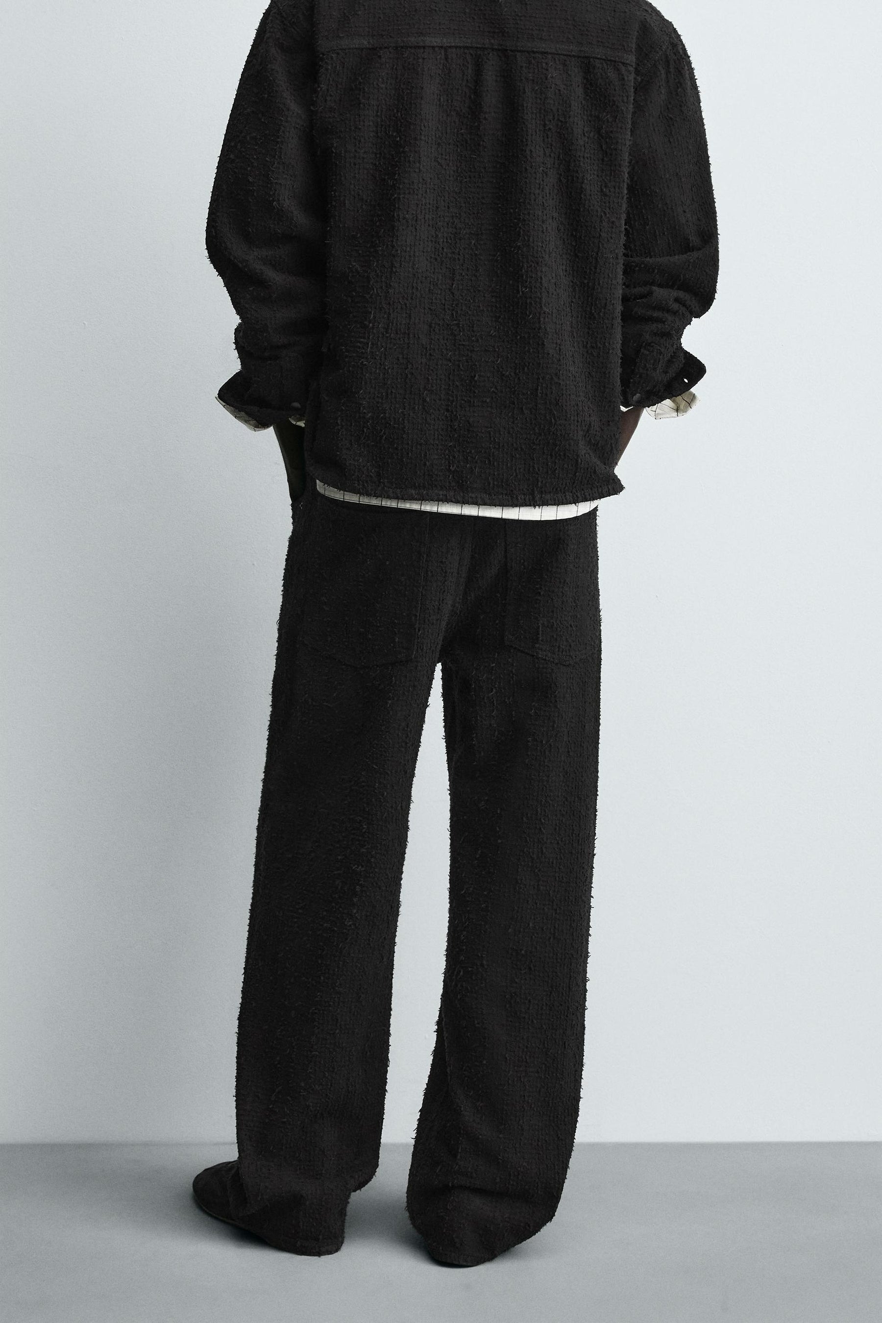 RELAXED FIT JEANS TEXTURE - Image 3