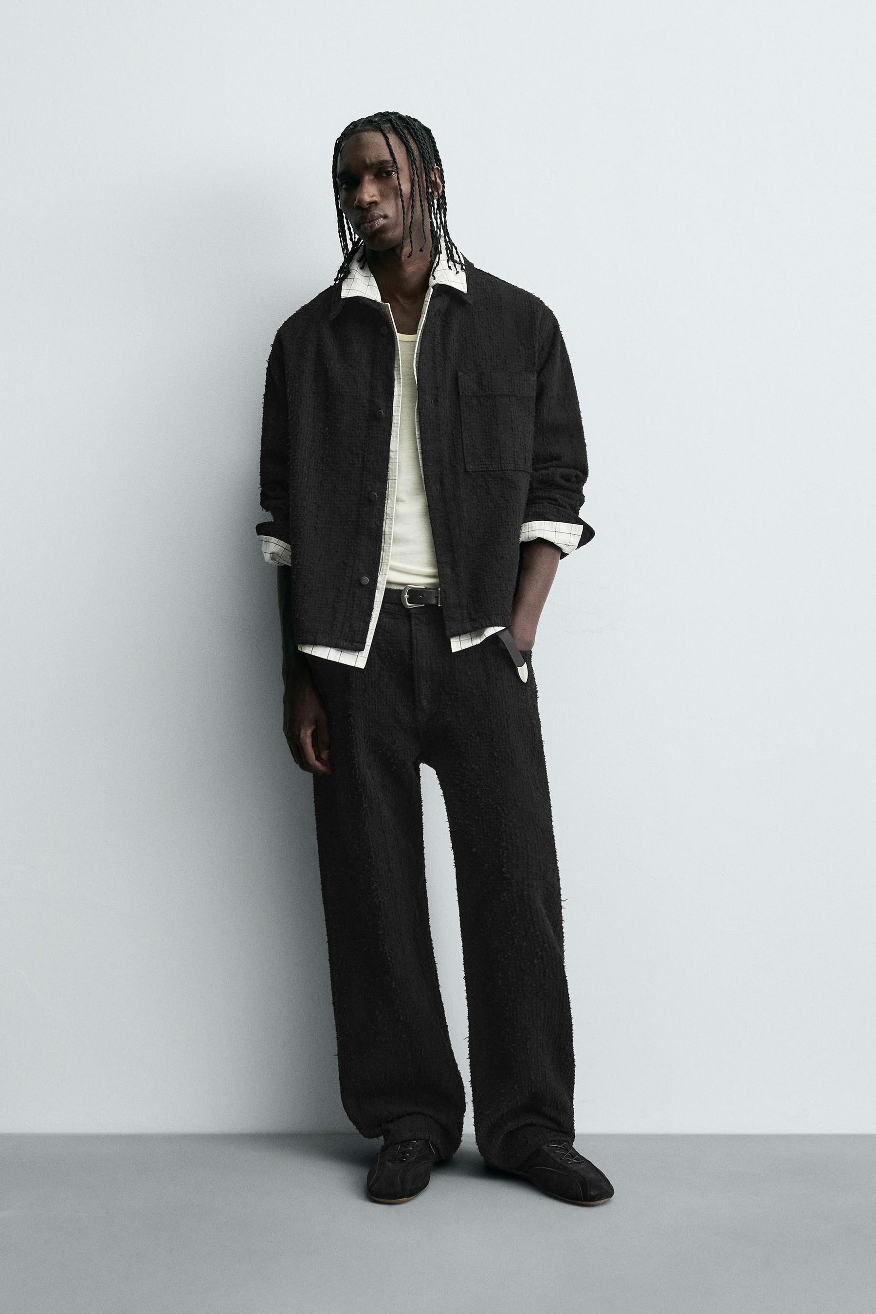 RELAXED FIT JEANS TEXTURE - Image 1