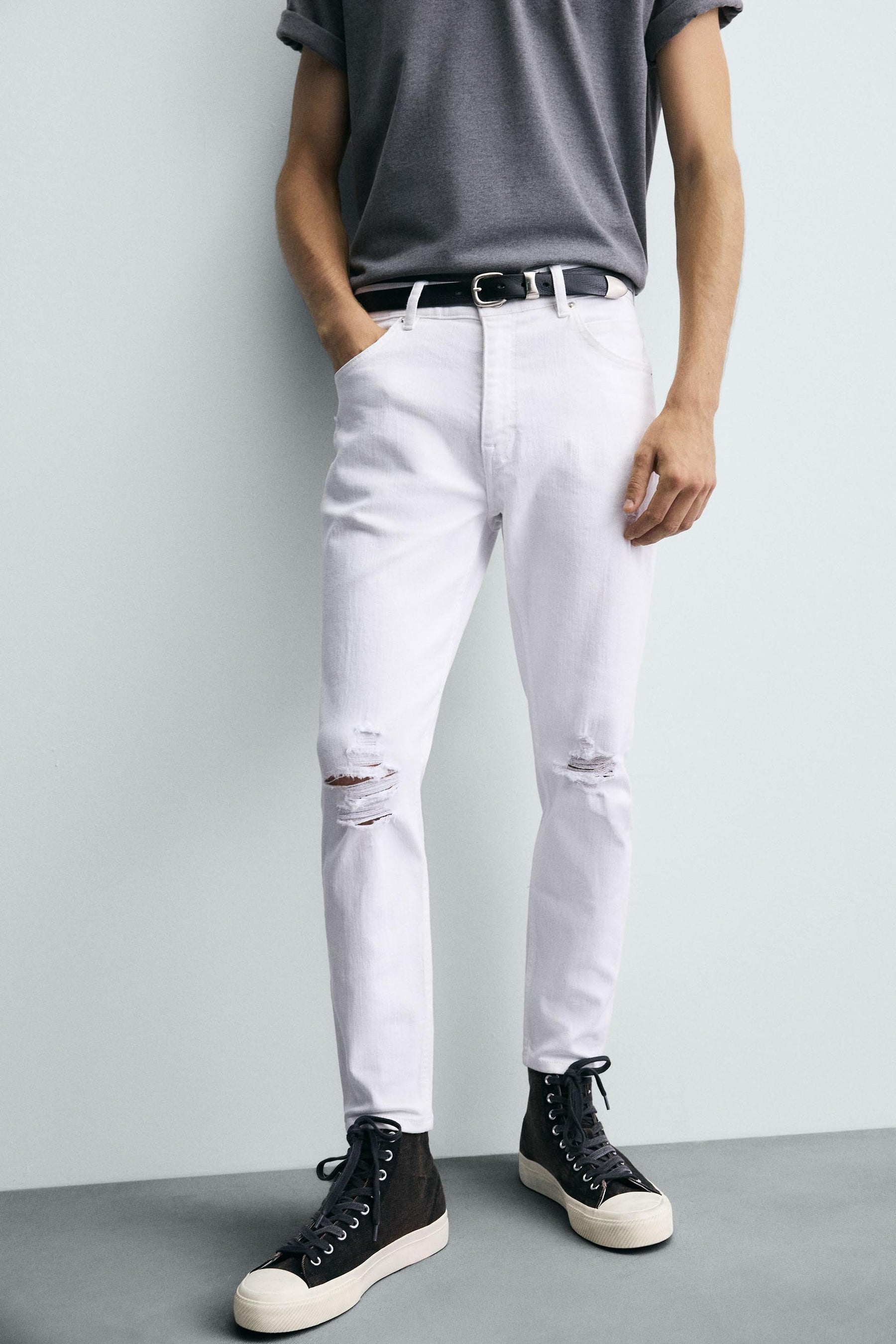 RIPPED SKINNY FIT JEANS - Image 5