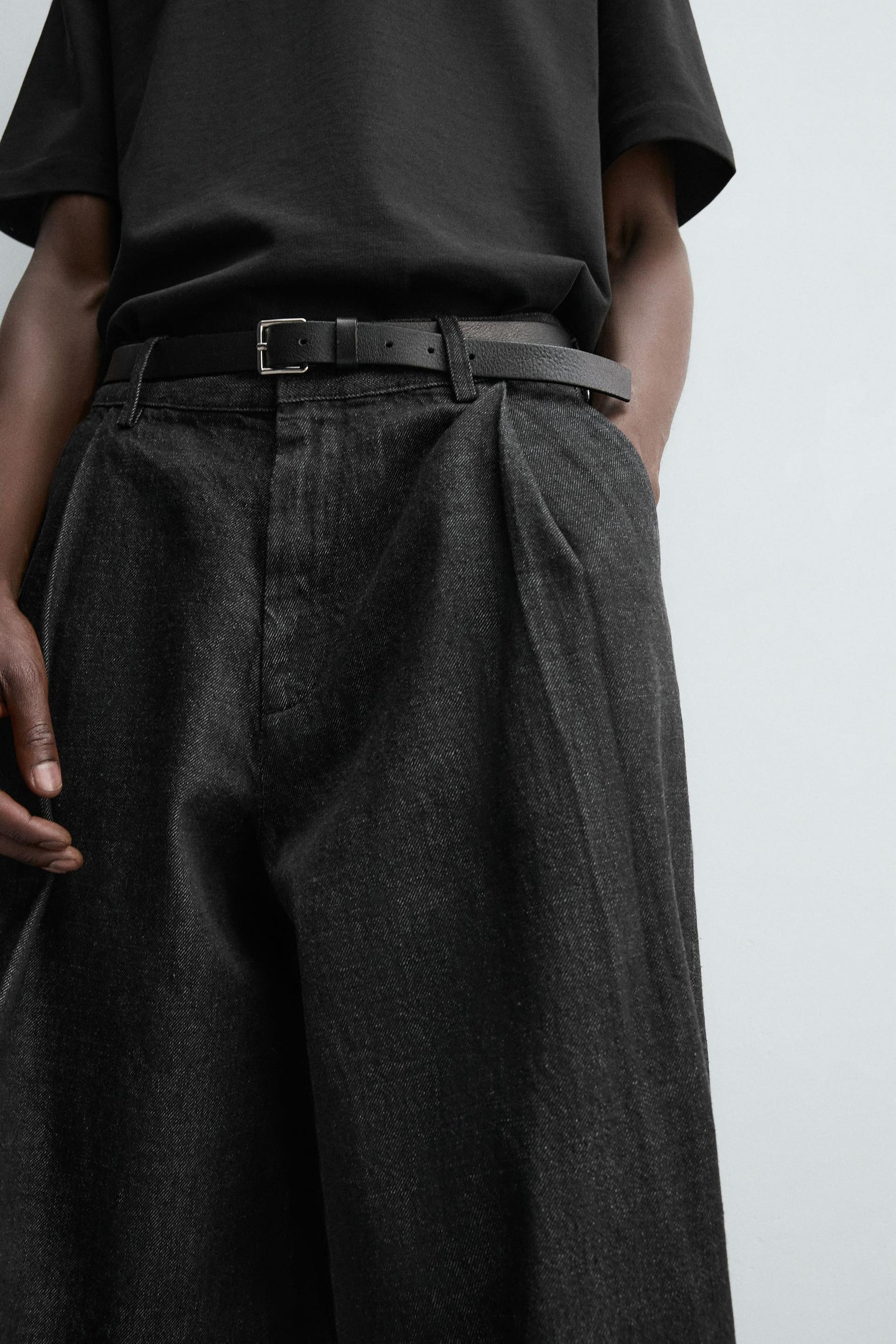 FLARE FIT JEANS - Image 6