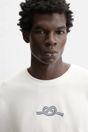 T-SHIRT WITH CONTRAST EMBROIDERY - Image 5