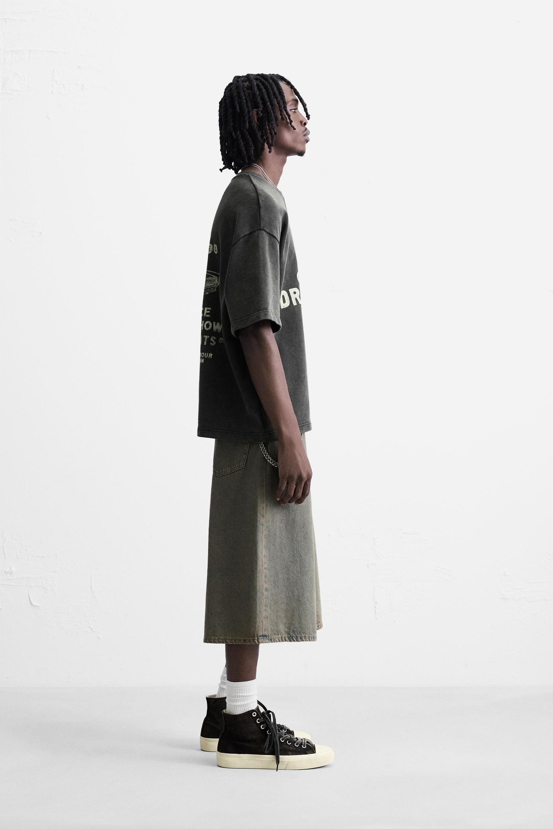 WASHED PRINTED GRAPHIC SWEATSHIRT - Image 4