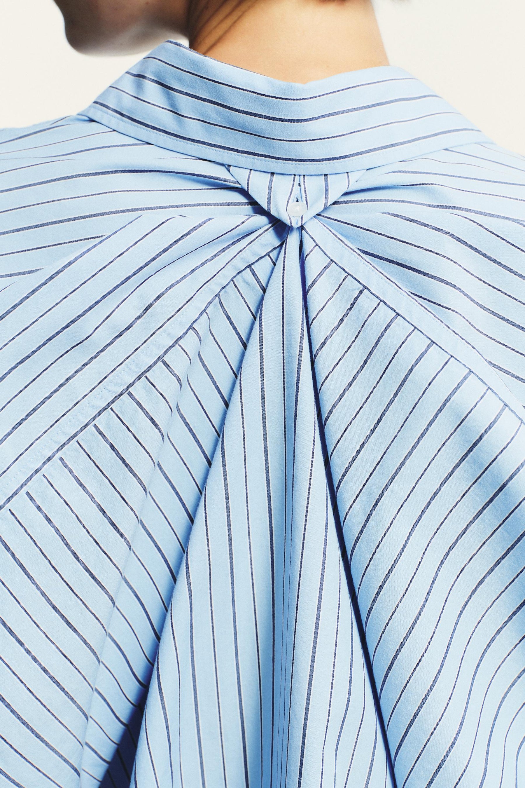 OVERSIZE STRIPED POPLIN SHIRT