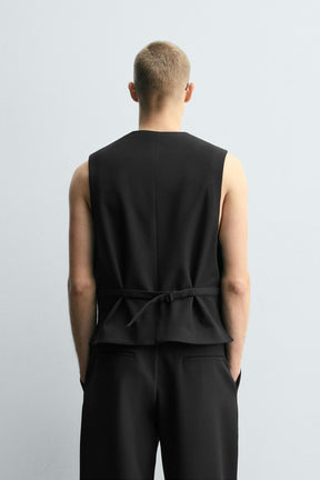 TEXTURED WAISTCOAT WITH POCKETS