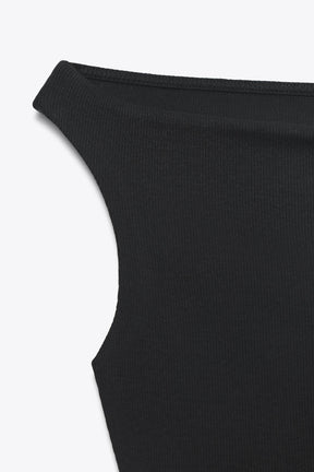 Ribbed cold-shoulder t-shirt.