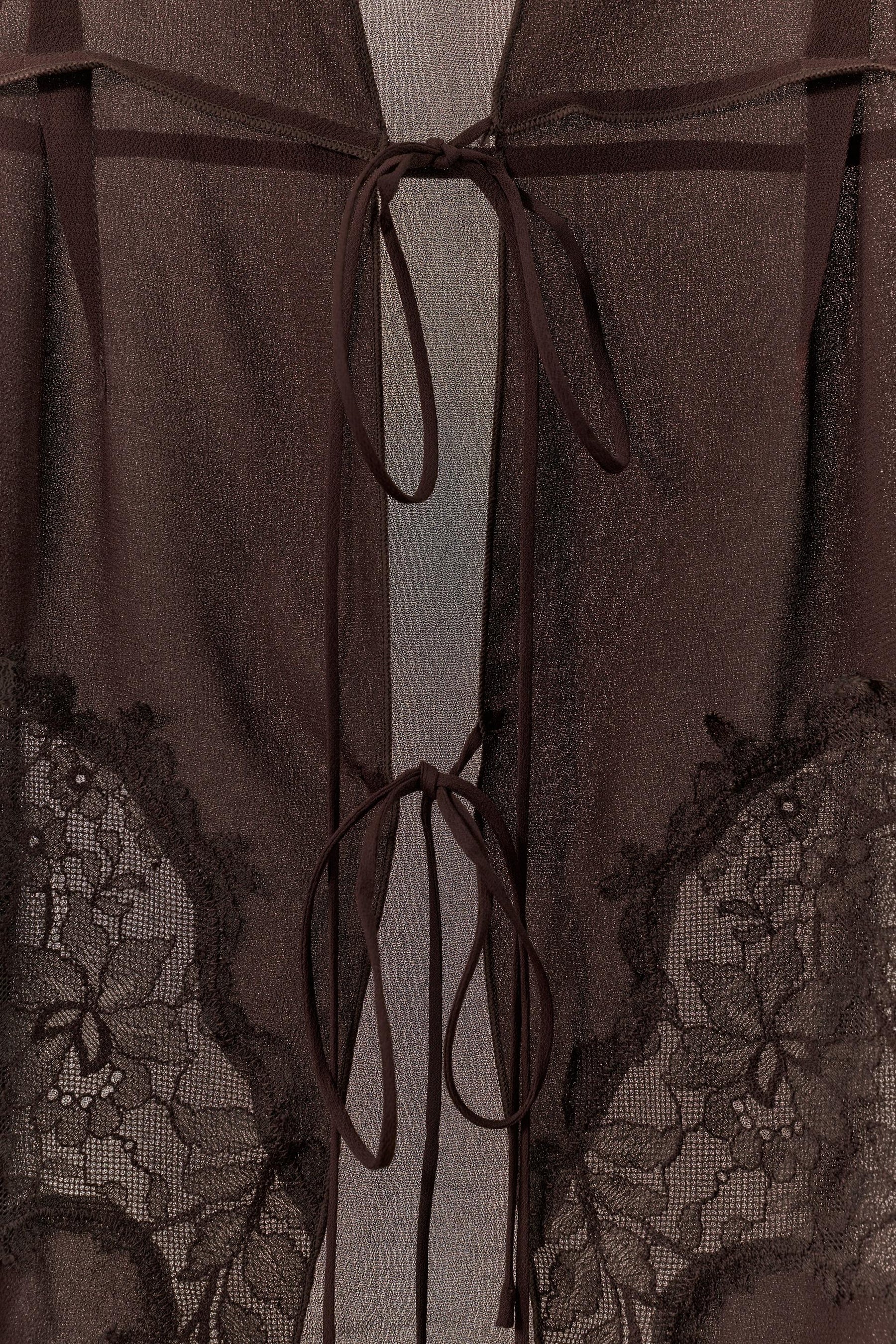 LACE SHIRT WITH BOWS