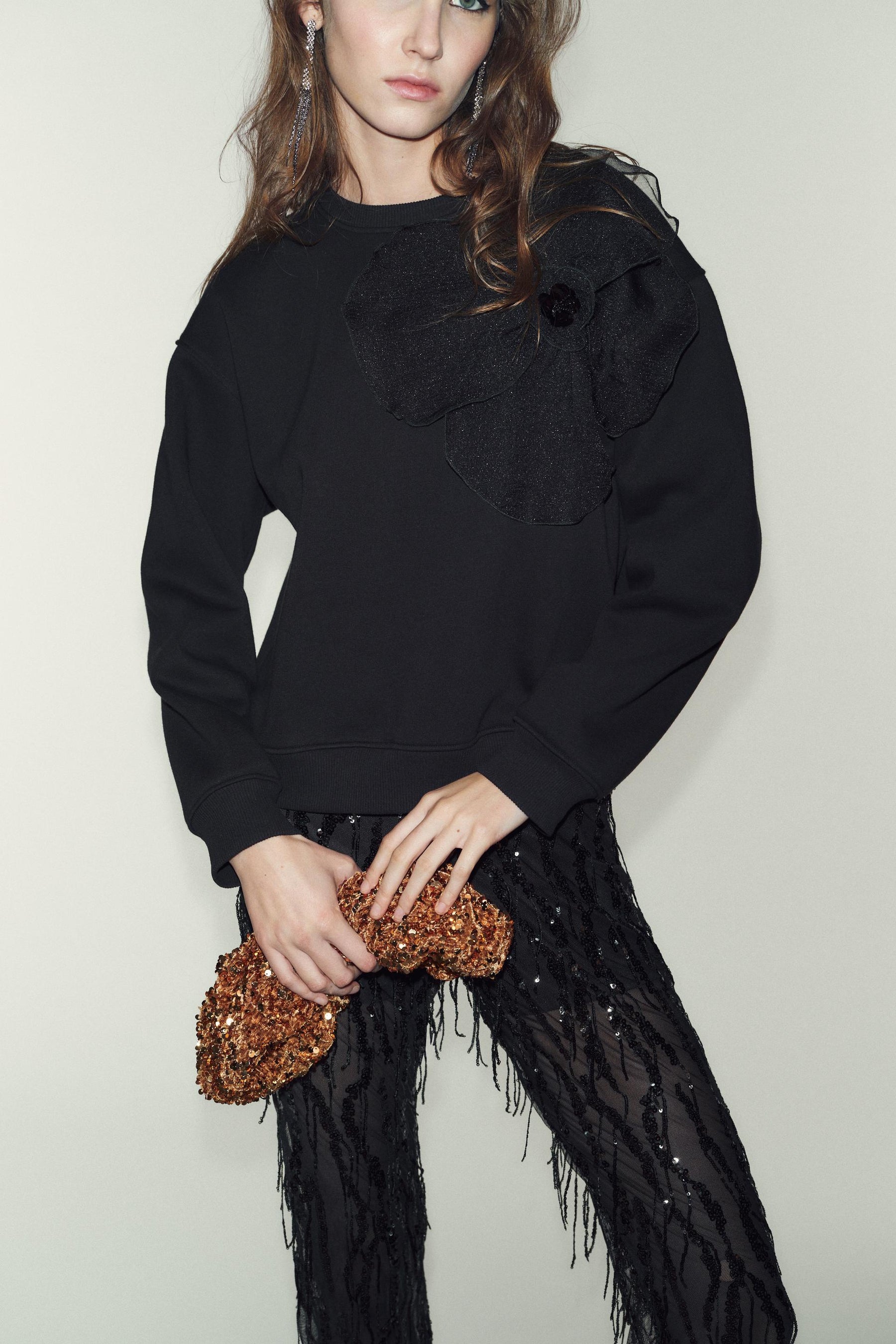 ORGANZA FLOWER SWEATSHIRT