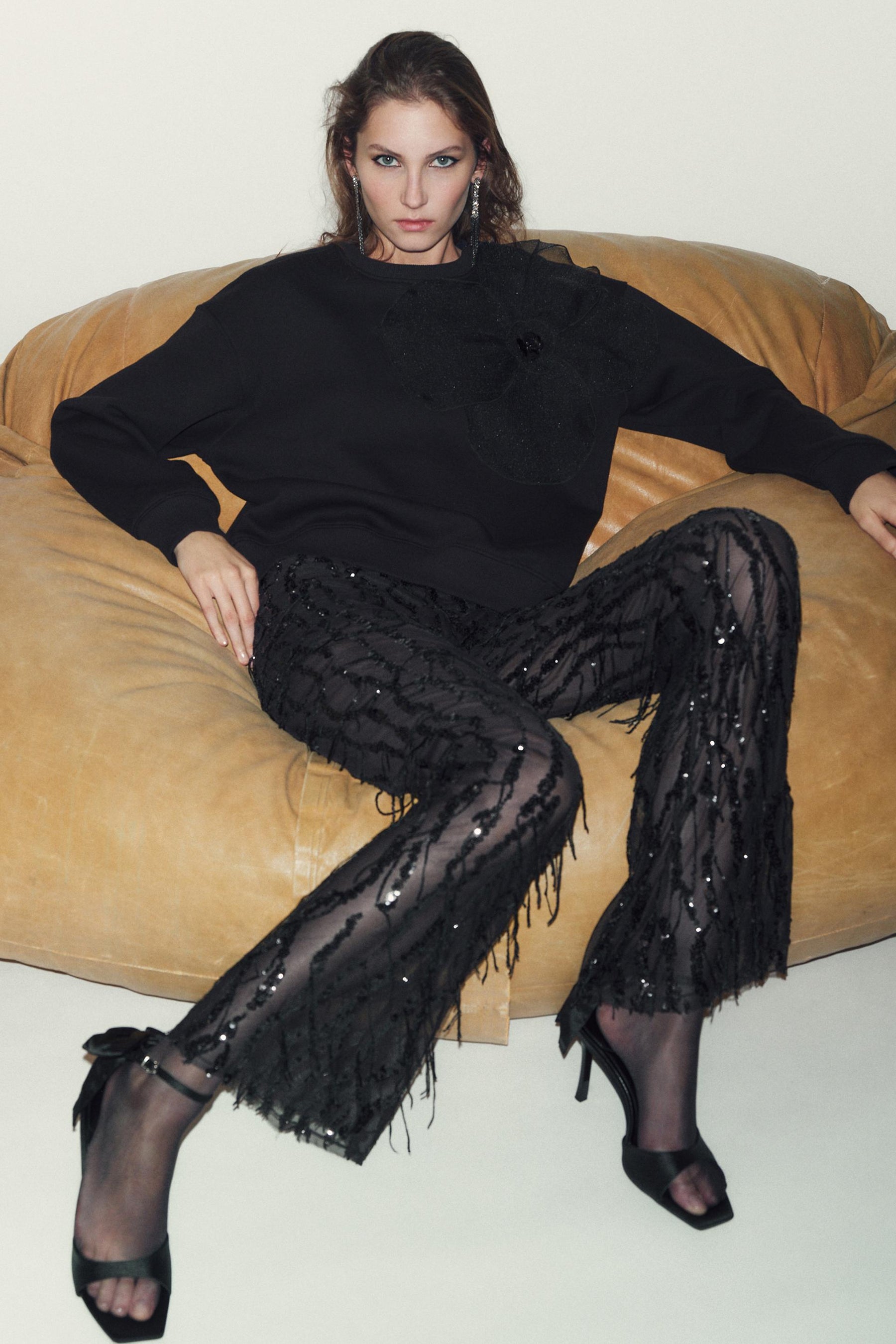 ORGANZA FLOWER SWEATSHIRT