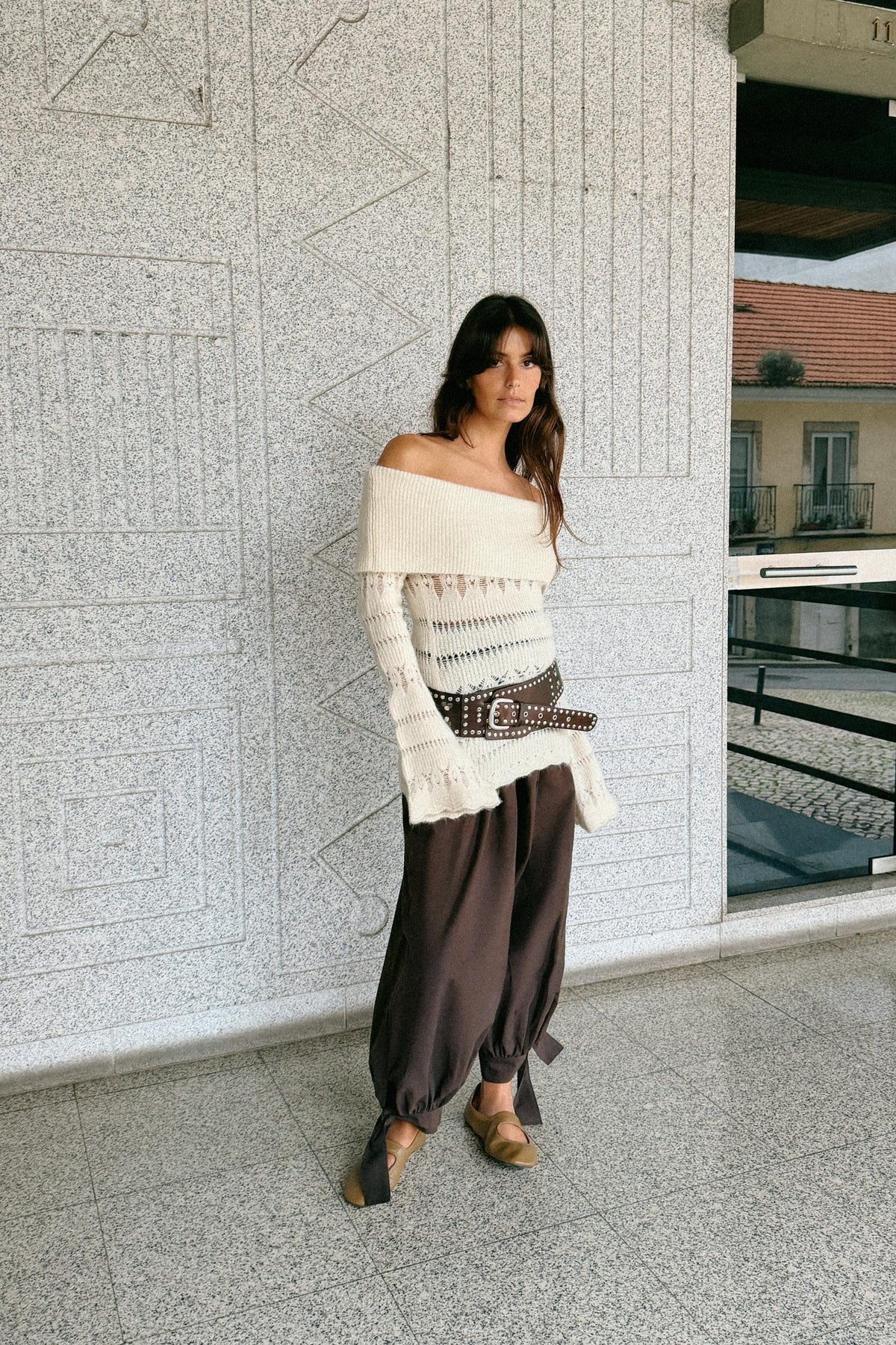 Off-shoulder openwork jumper