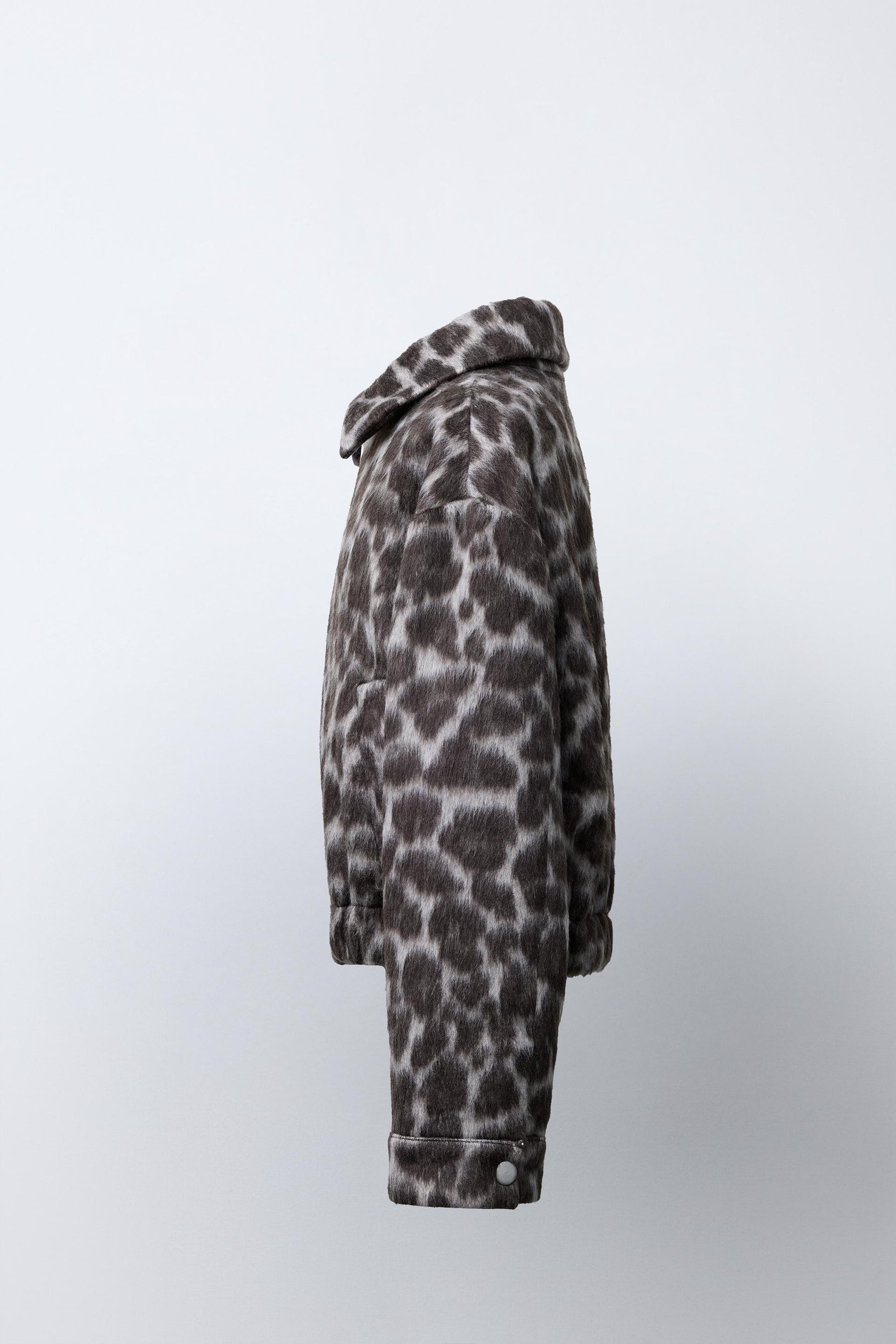 ANIMAL PRINT BOMBER JACKET - Image 4