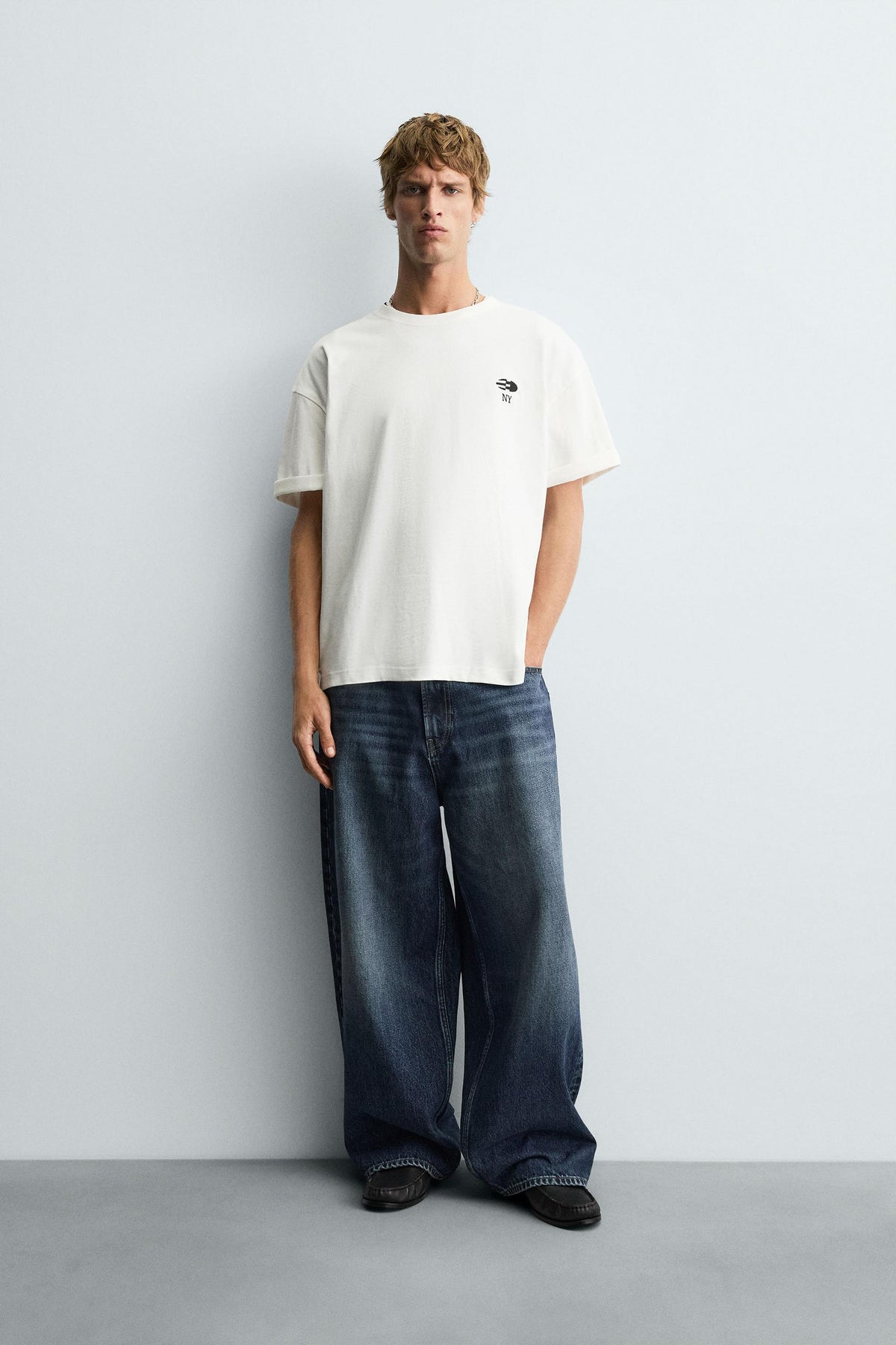 CONTRAST PATCH T-SHIRT - Image 1