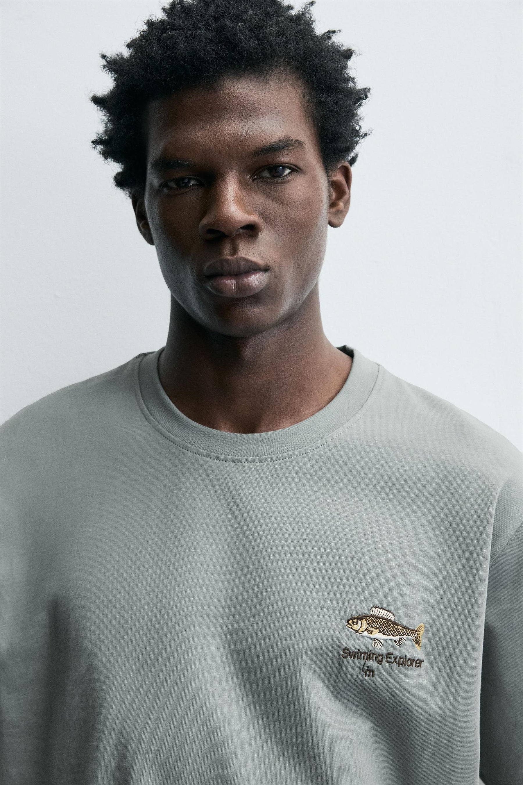 EMBROIDERED FISH T-SHIRT - Image 5