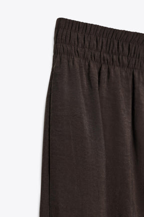 WIDE-LEG ELASTIC-WAIST TROUSERS