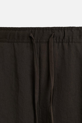 PLEATED FLOWING BERMUDA SHORTS - Image 8