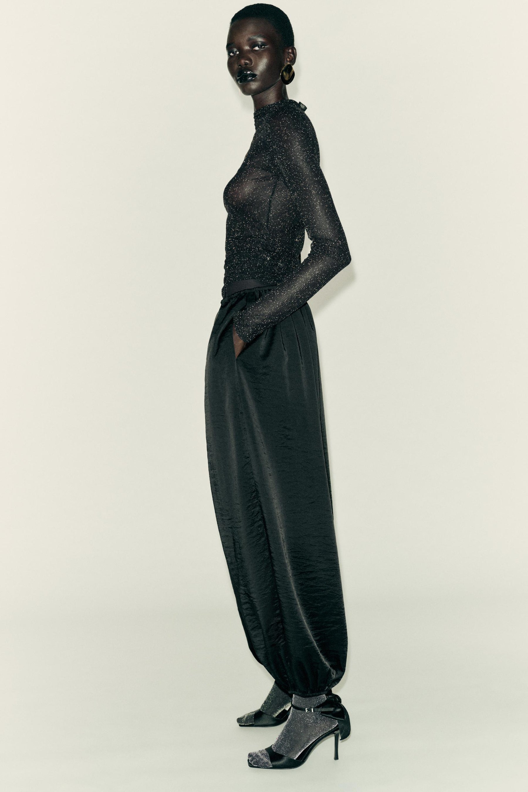 METALLIC THREAD SHIRT