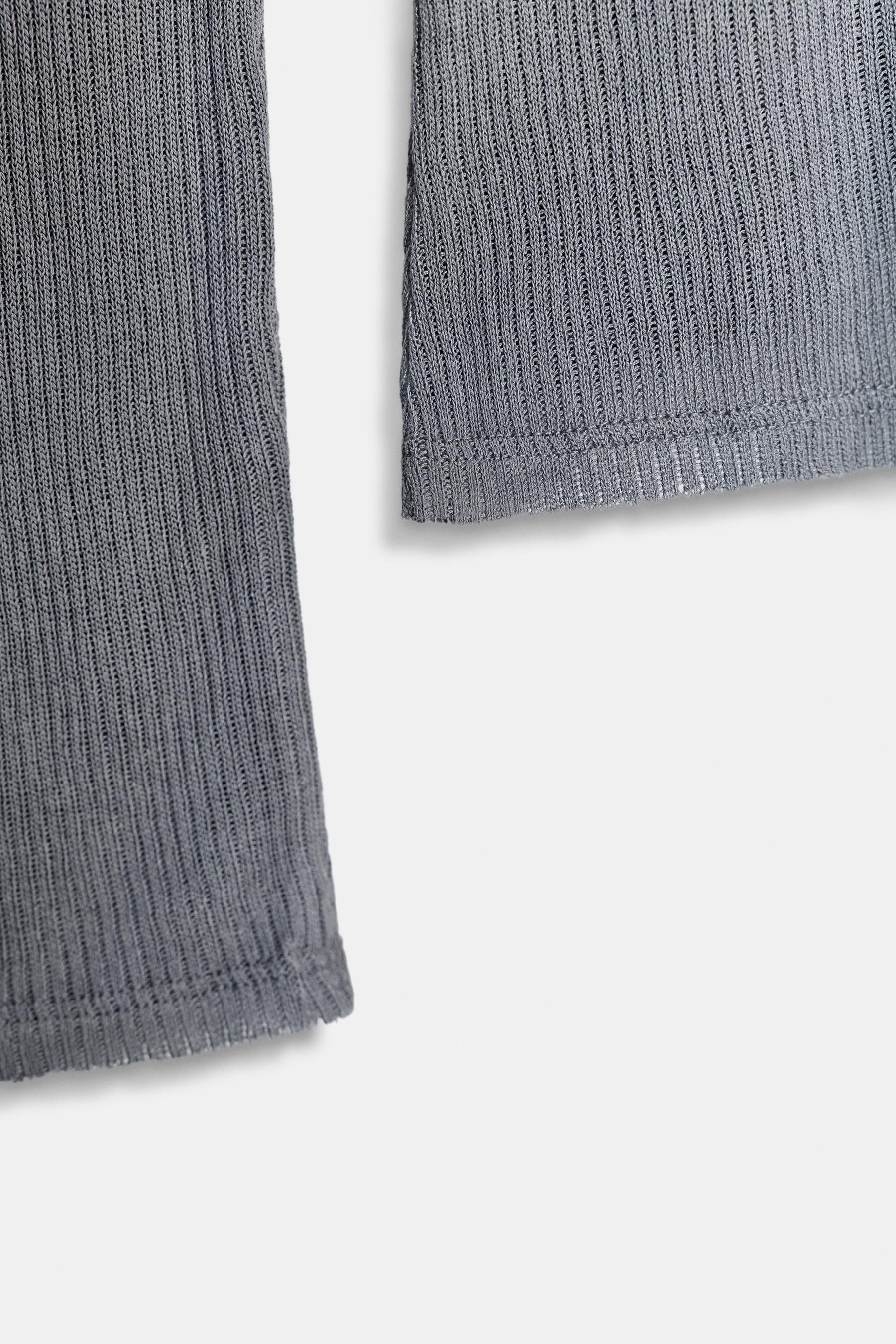 Ribbed High Neck Top