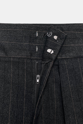 Pleated striped trousers