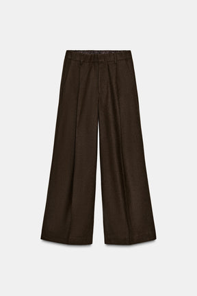 Pleated Trousers with Pockets
