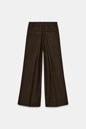 Pleated Trousers with Pockets